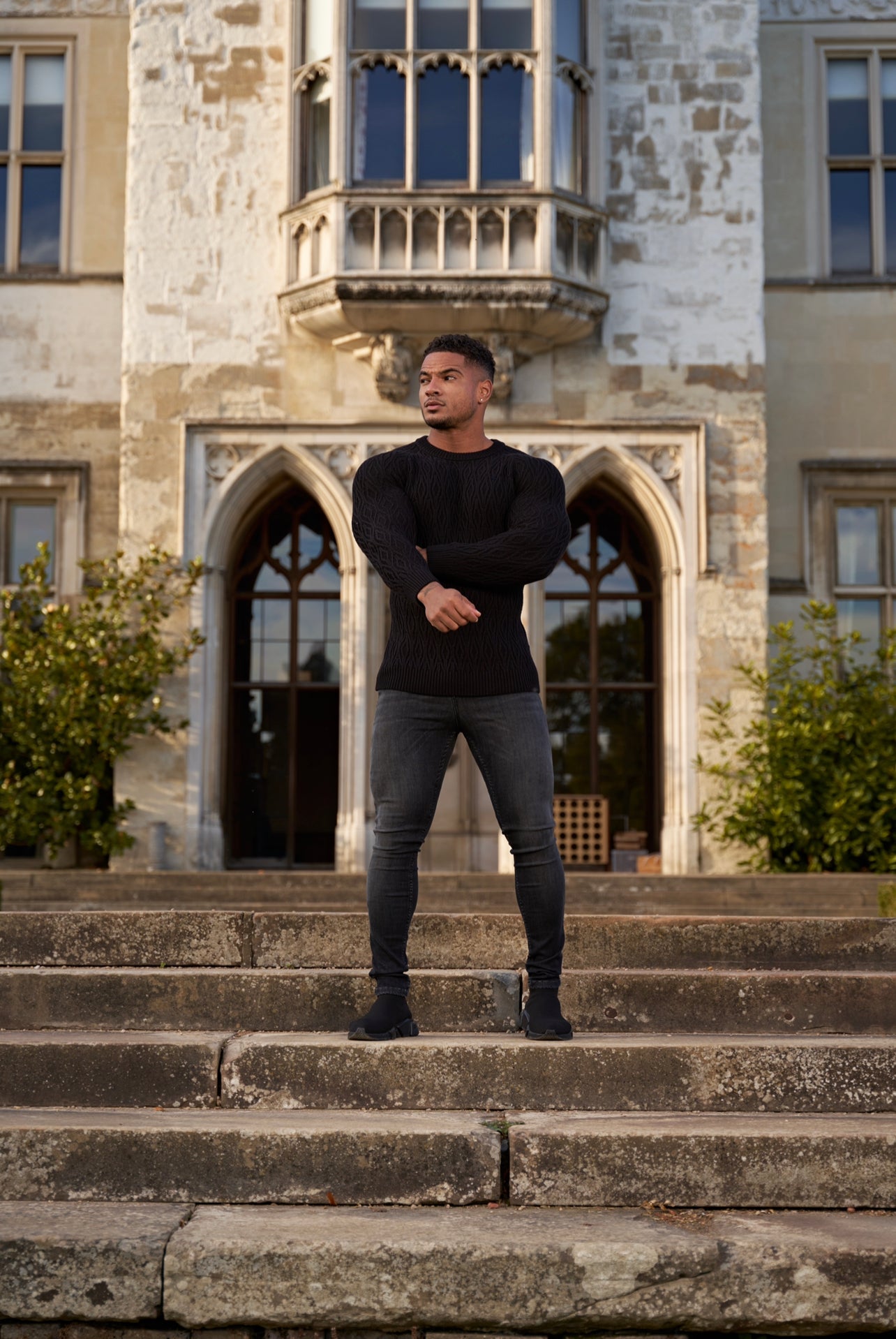 Black Knitted Elongated Diamond Crew Super Slim Raglan Jumper With Metal Decal - FSN051