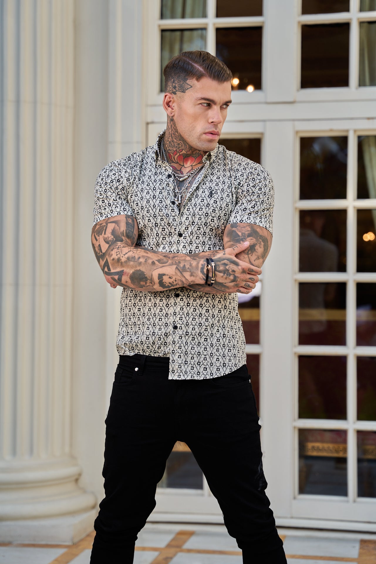Super Slim Stretch Ecru / Black Geo Flower Print Short Sleeve with Button Down Collar - FS788