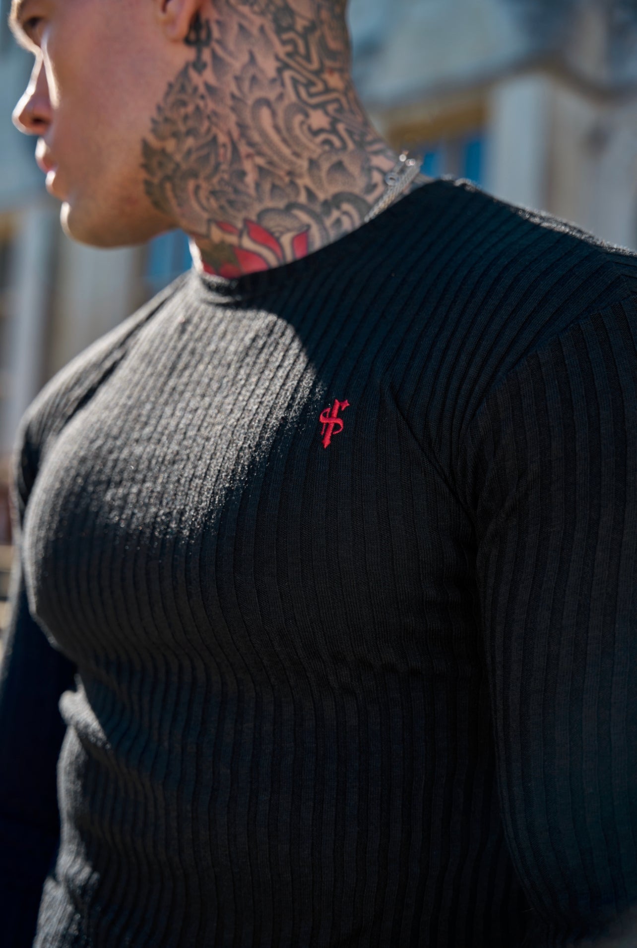 Classic Black / Red Ribbed Knit Crew Jumper - FSH764
