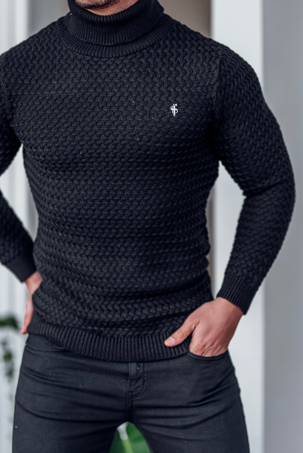 Black Knitted Roll Neck Weave Super Slim Jumper With Metal Decal - FSJ024