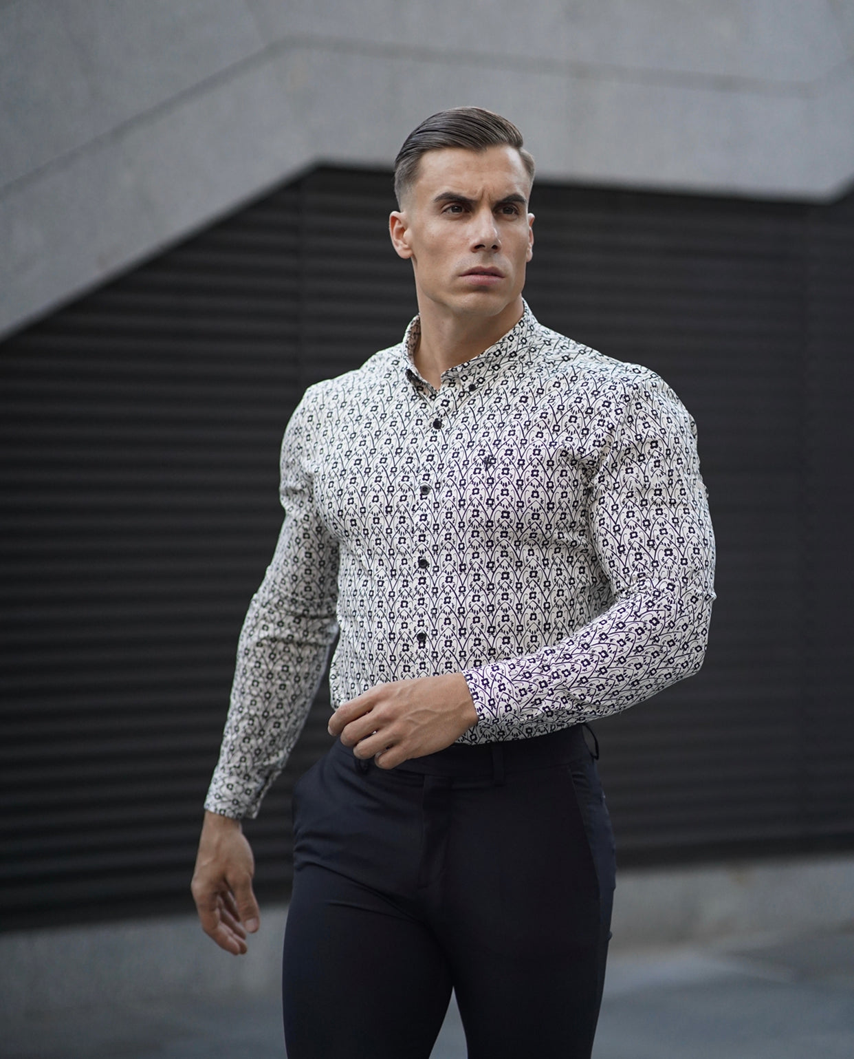 Super Slim Stretch Ecru / Black Geo Flower Print Long Sleeve with Button Down Collar - FS794