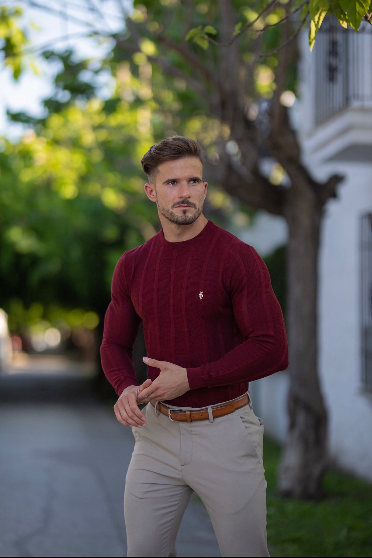 Classic Long Sleeve Burgundy Knitted Wide Rib Crew with Gold Emblem - FSH602