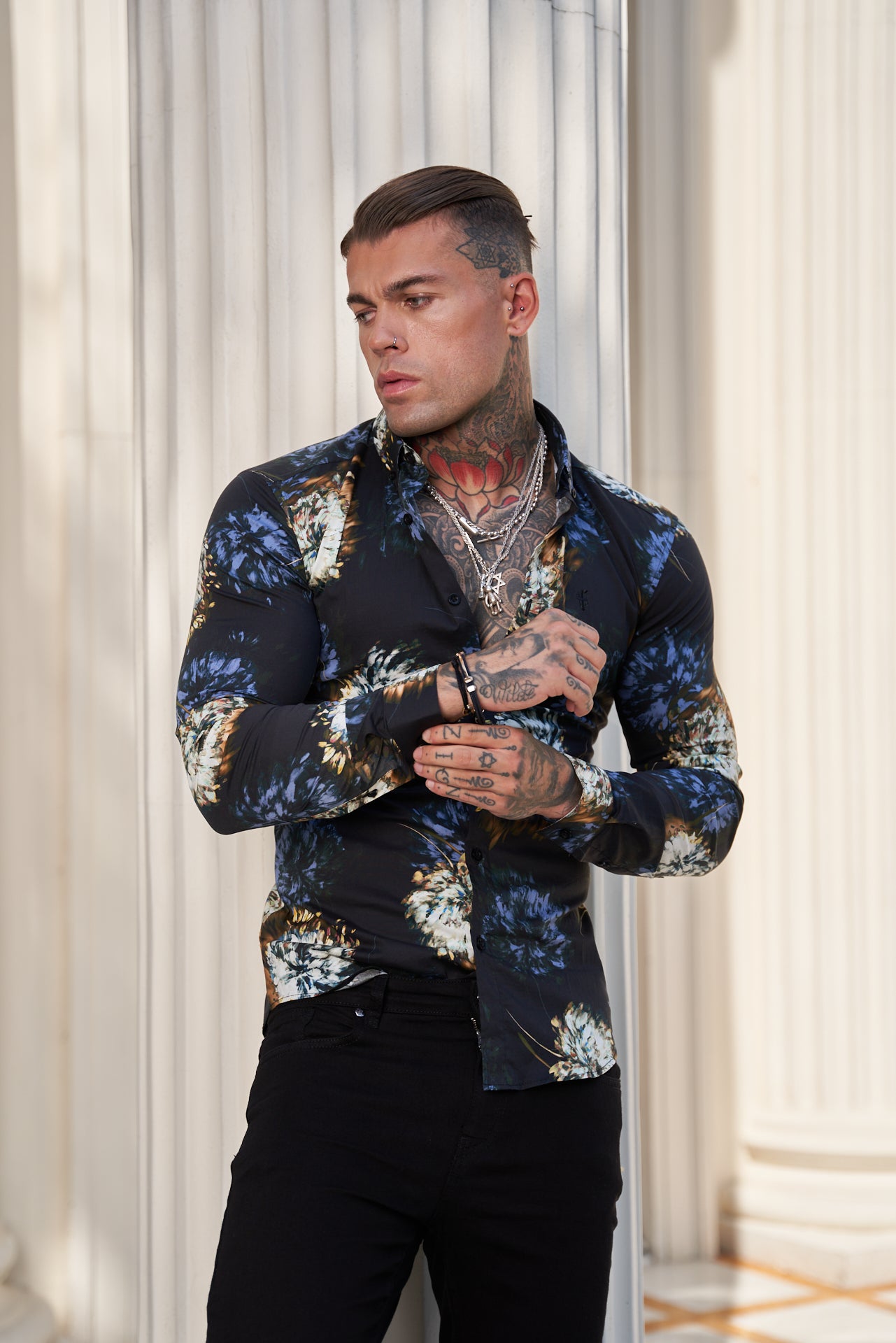 Super Slim Stretch Black Base Blurred Flower Print Long Sleeve with Button Down Collar - FS800