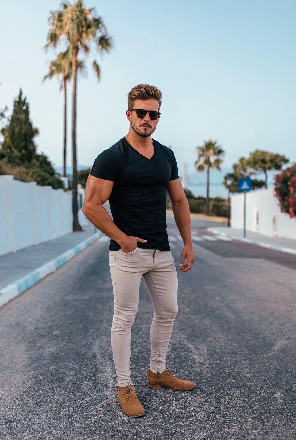 Classic Black V Neck - FSH190