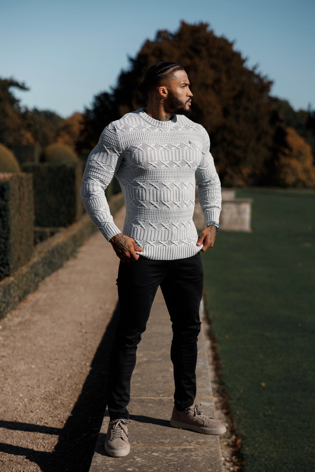 Grey Knitted Cable Link Crew Super Slim Jumper With Metal Decal - FSN072
