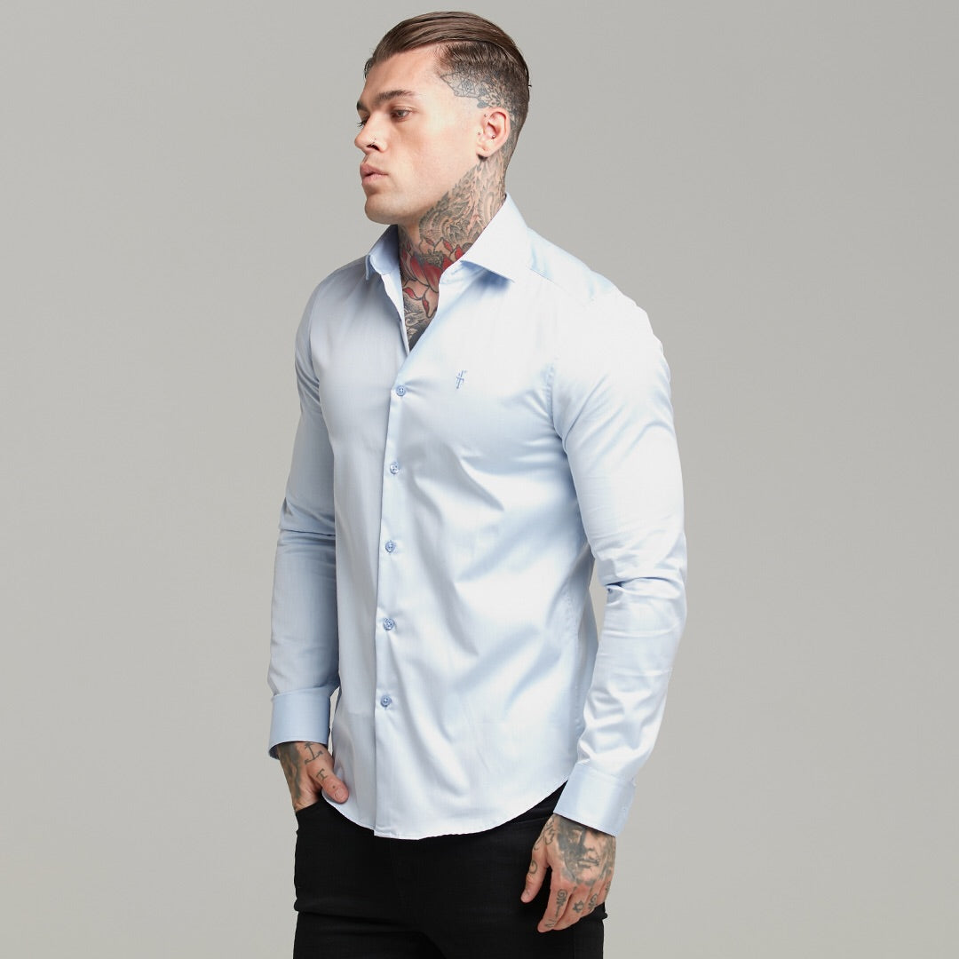 Classic Light Blue Twill Cutaway Collar - FS601