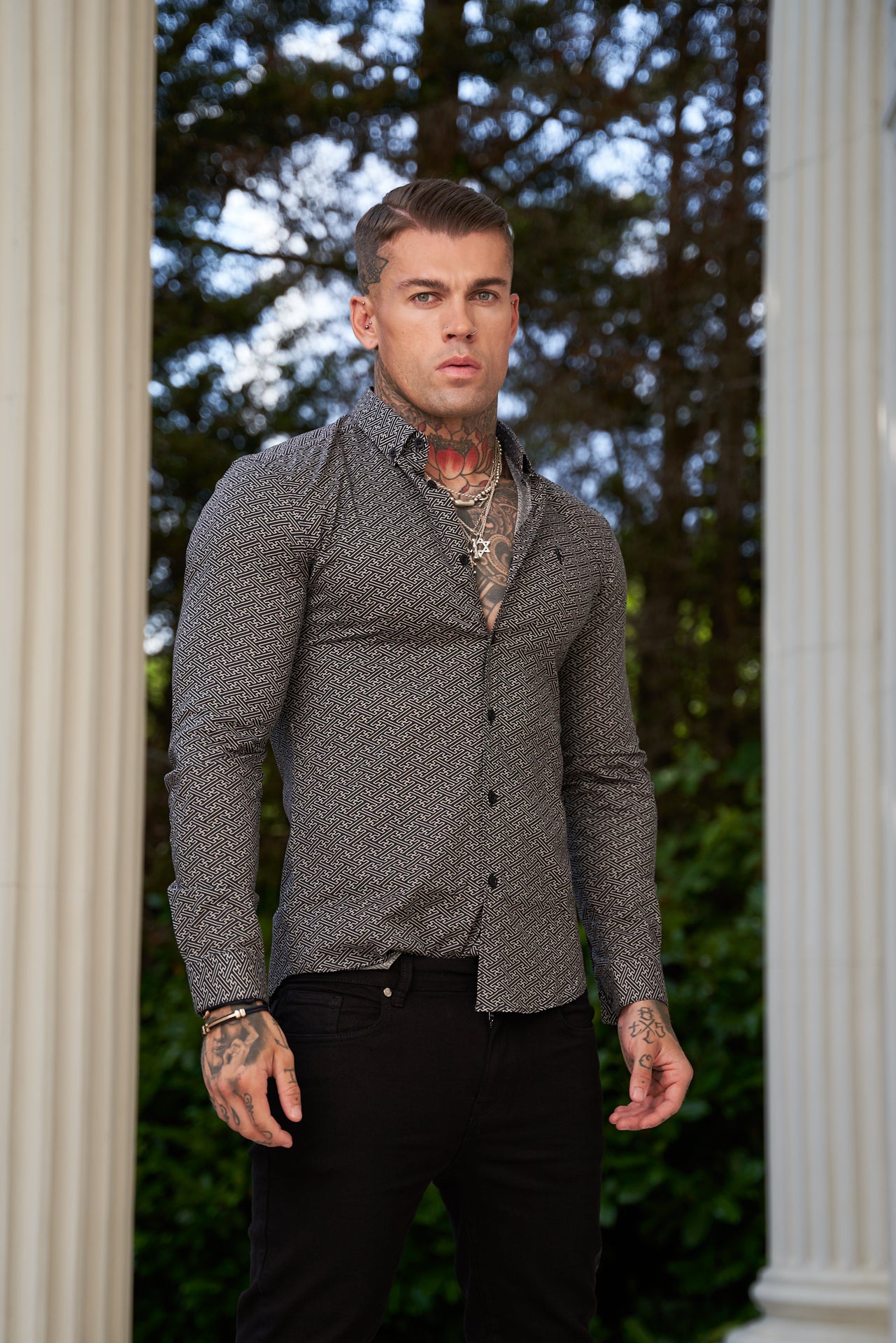 Super Slim Stretch Black and Off White Abstract Print Long Sleeve with Button Down Collar - FS786