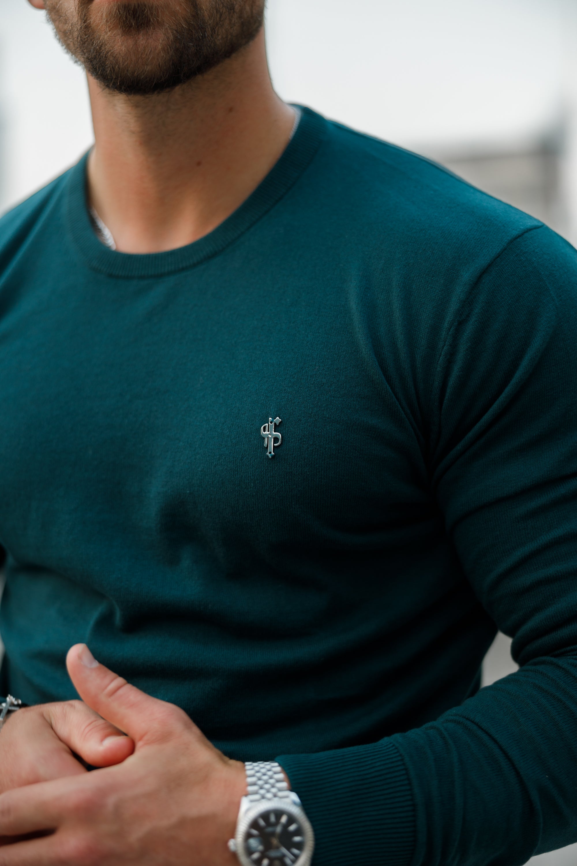 Classic Forest Green Light Weight Knitted Crew Neck with Metal Decal - FSN095