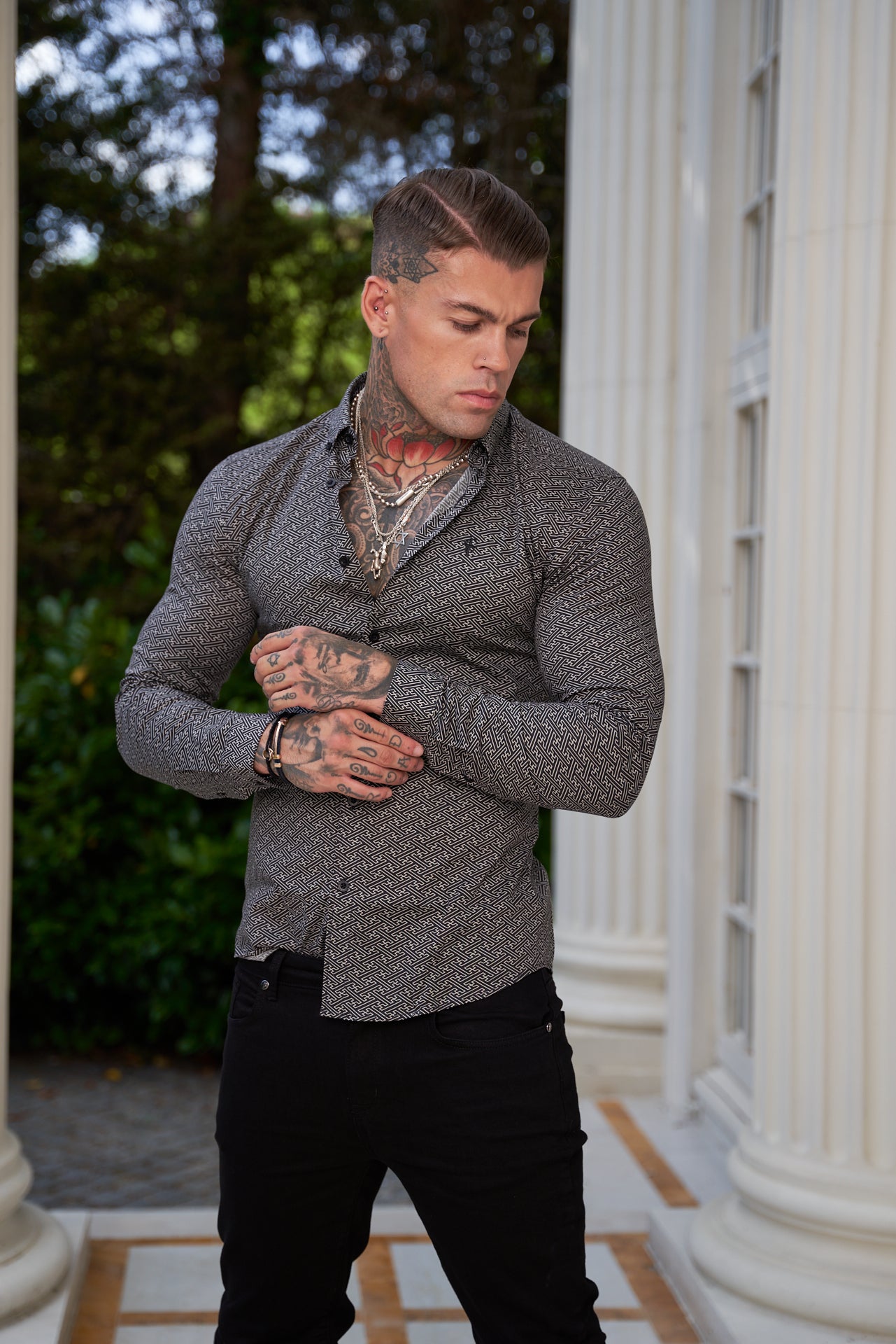 Super Slim Stretch Black and Off White Abstract Print Long Sleeve with Button Down Collar - FS786