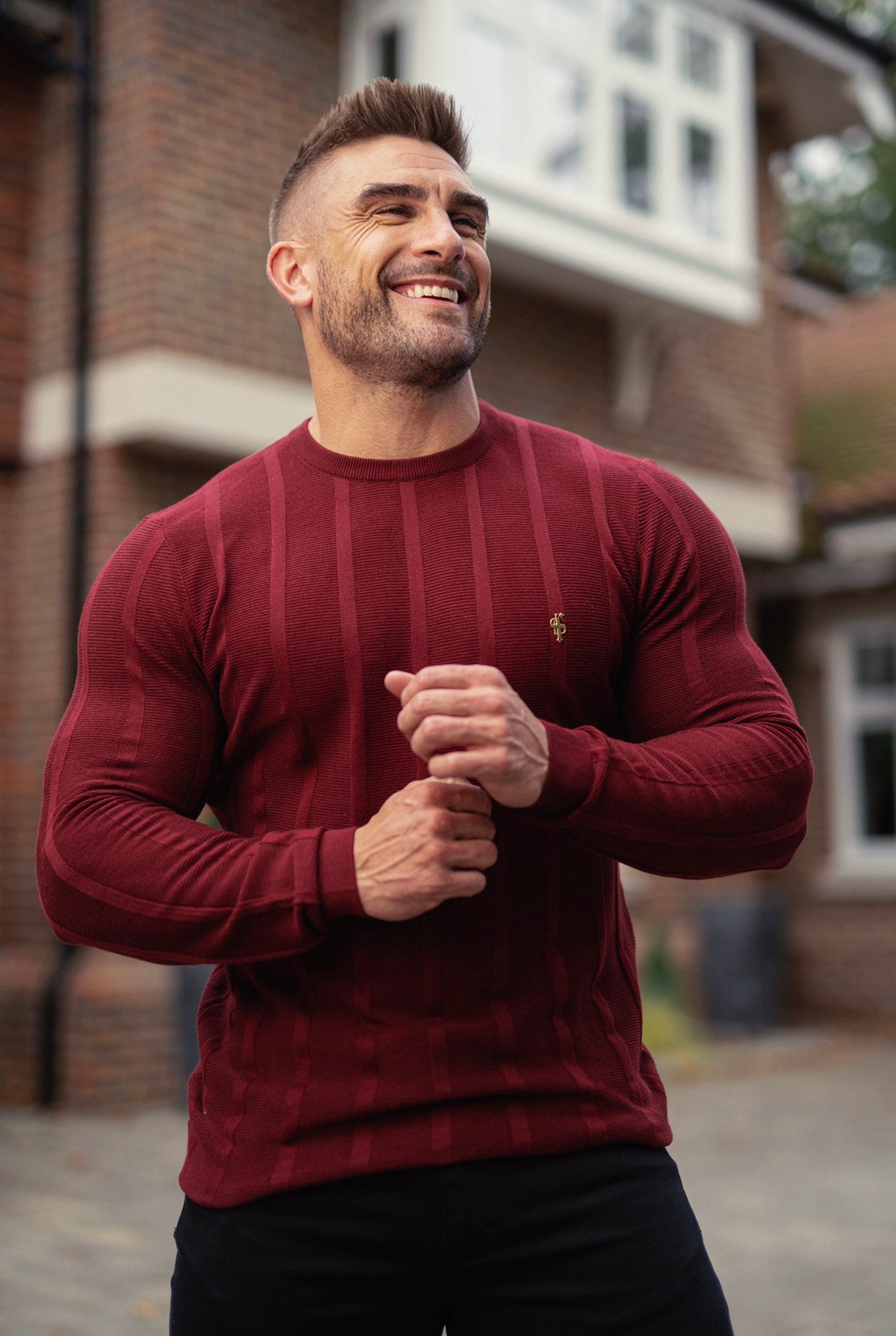 Classic Long Sleeve Burgundy Knitted Wide Rib Crew with Gold Emblem - FSH602