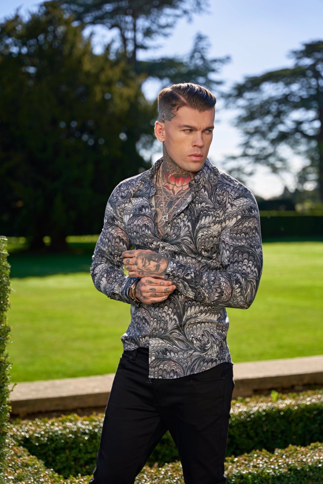 Super Slim Stretch Grey / Black Peacock Print Long Sleeve with Button Down Collar - FS912