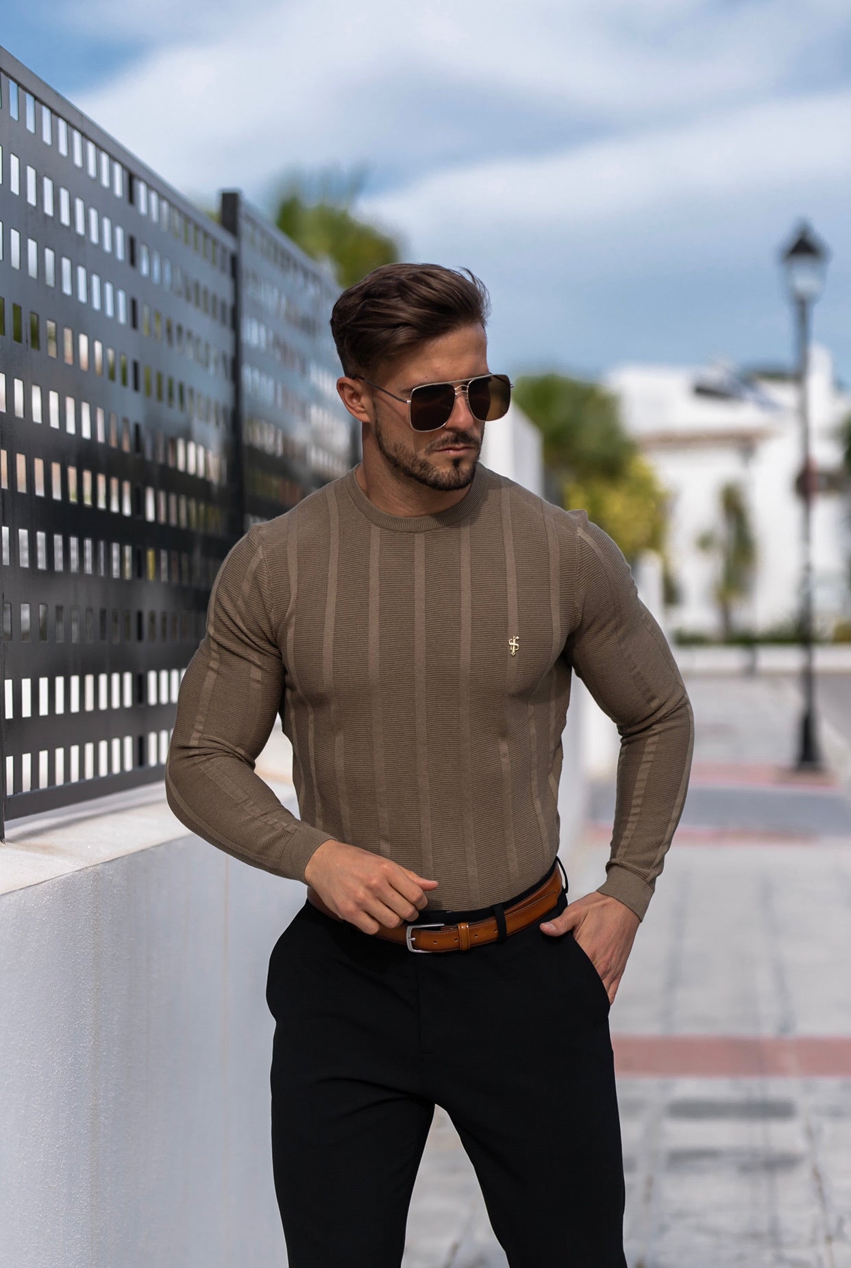 Classic Long Sleeve Olive Green Knitted Wide Rib Crew with Gold Emblem - FSH603