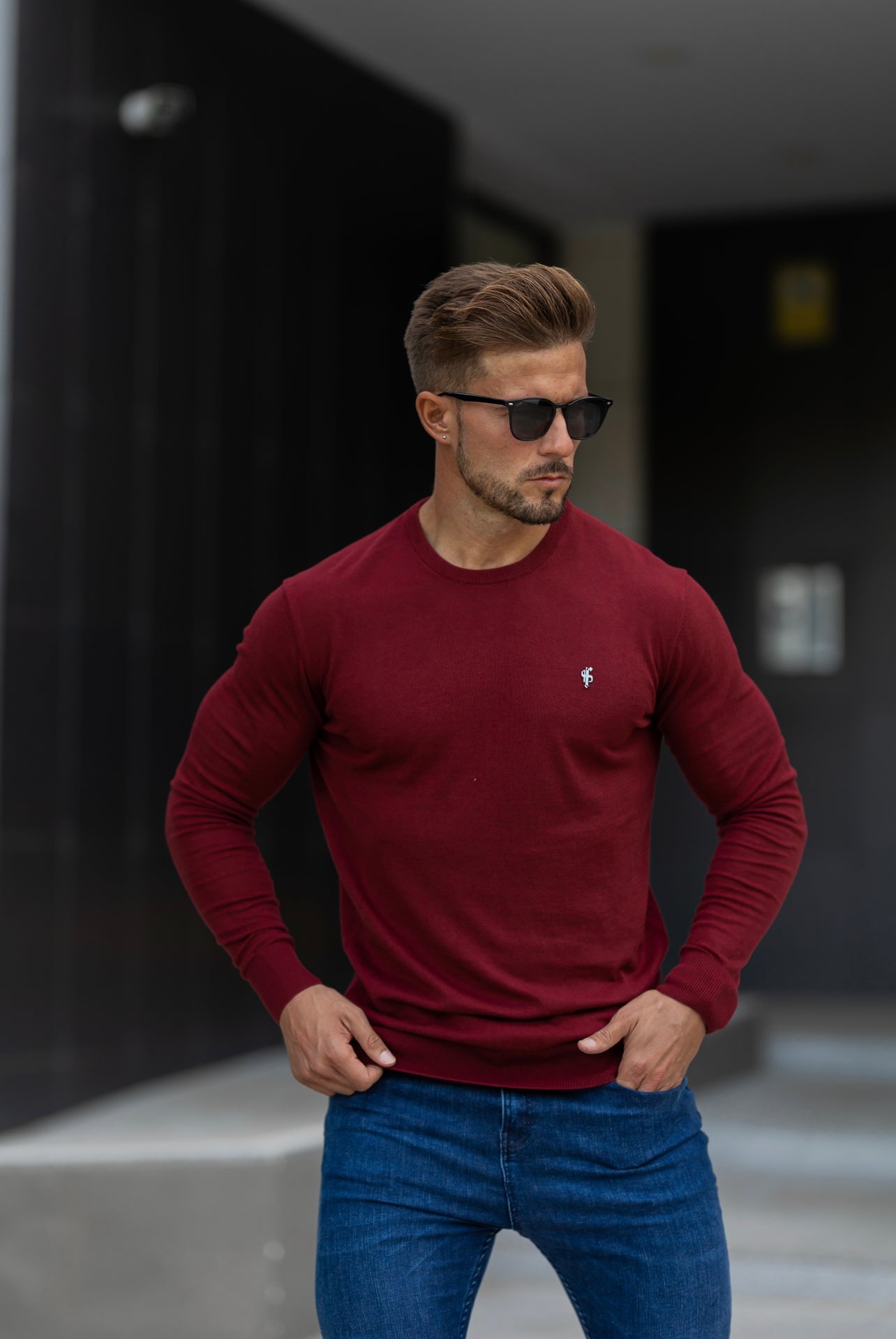Classic Burgundy Light Weight Knitted Crew Neck with Metal Decal - FSN097