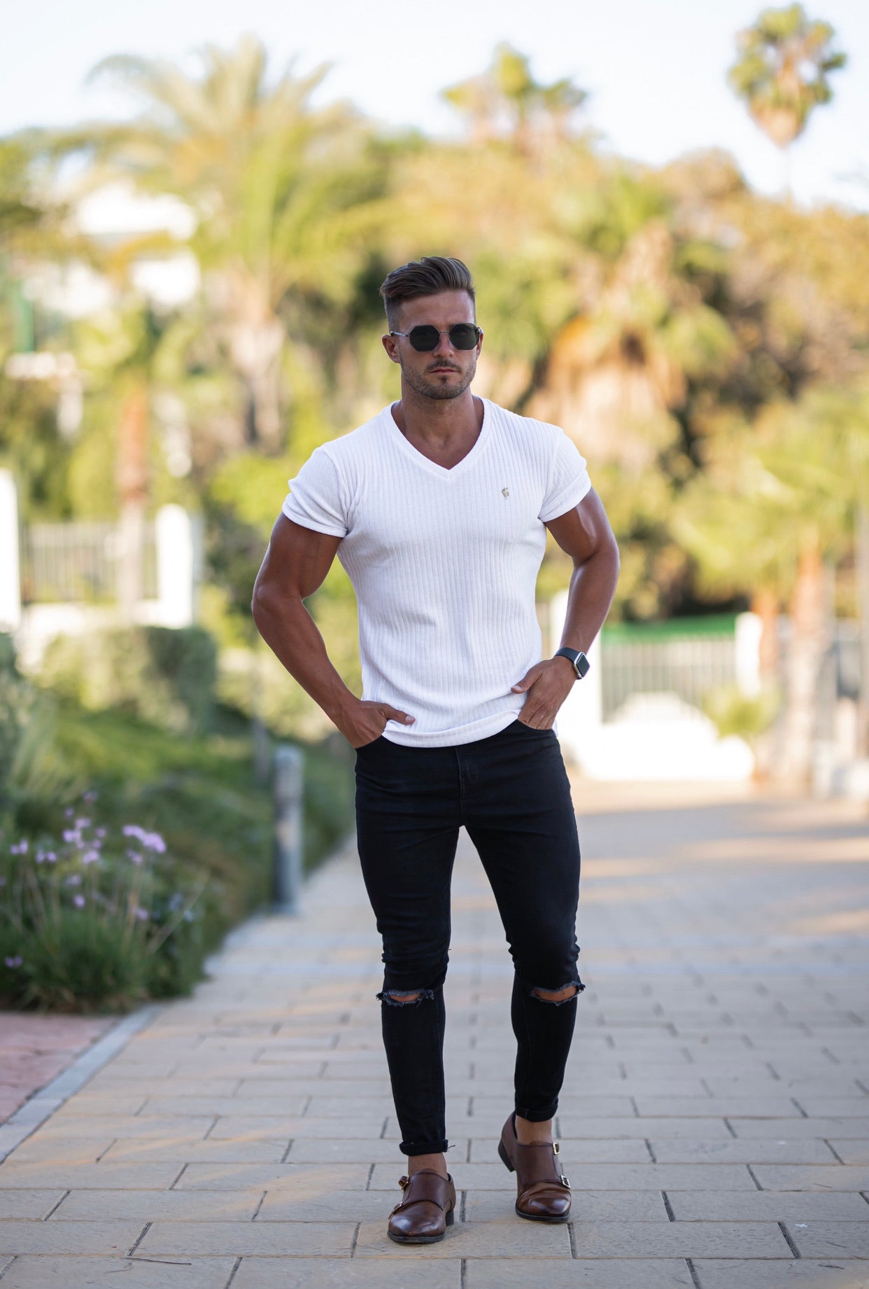 Super Slim White / Gold V Neck Ribbed Crew - FSH498