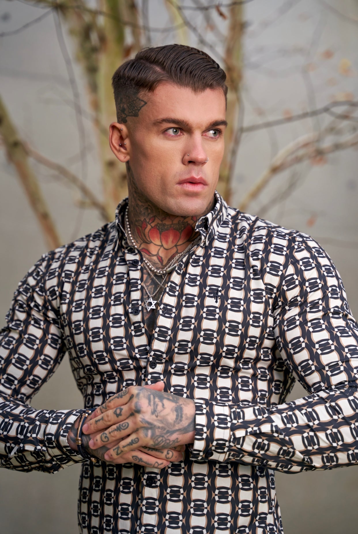 Super Slim Stretch Black / Cream / Taupe Link Print Long Sleeve with Button Down Collar - FS848