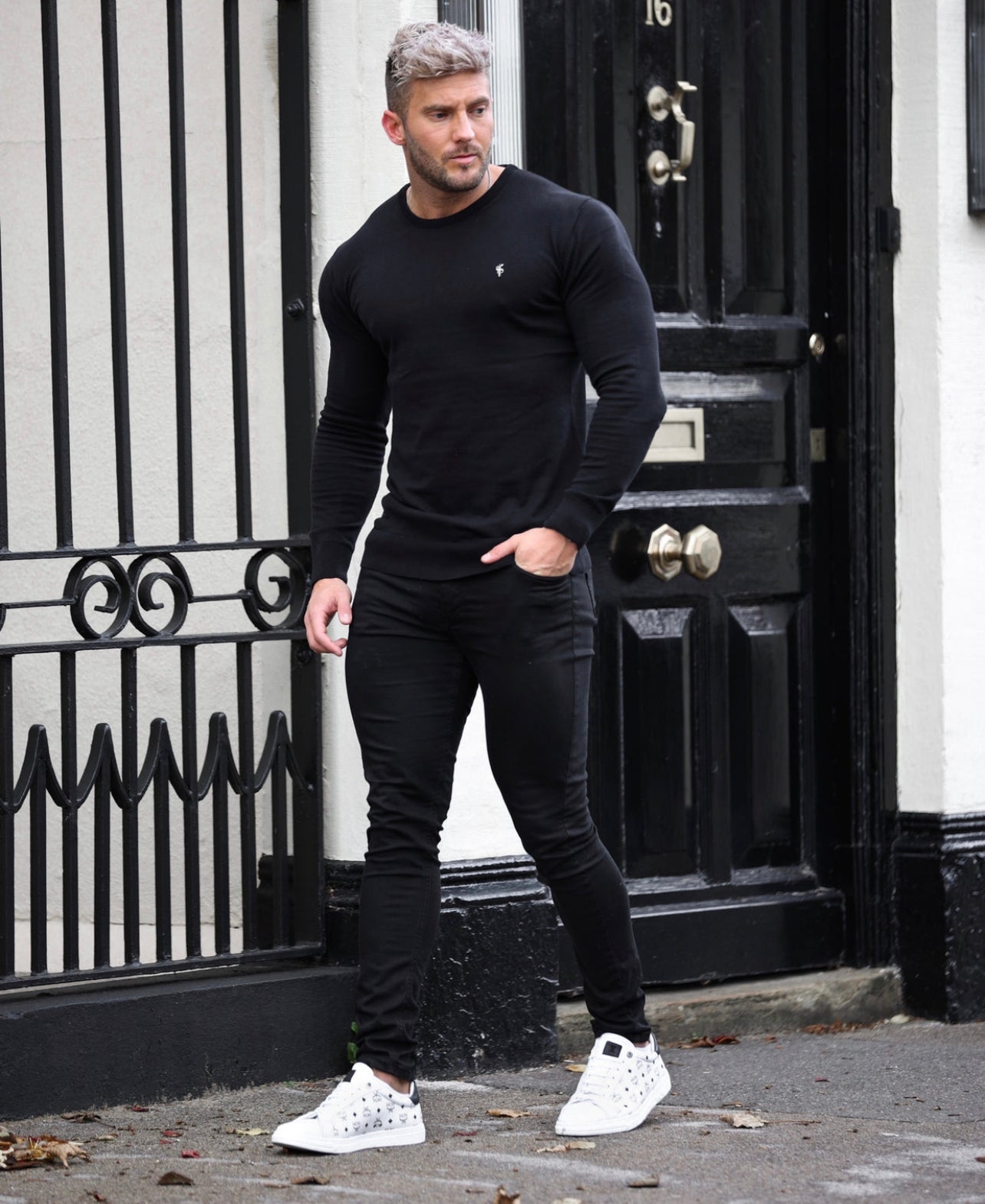 Classic Black Crew Neck Knitted Jumper with Metal Decal - FSN086