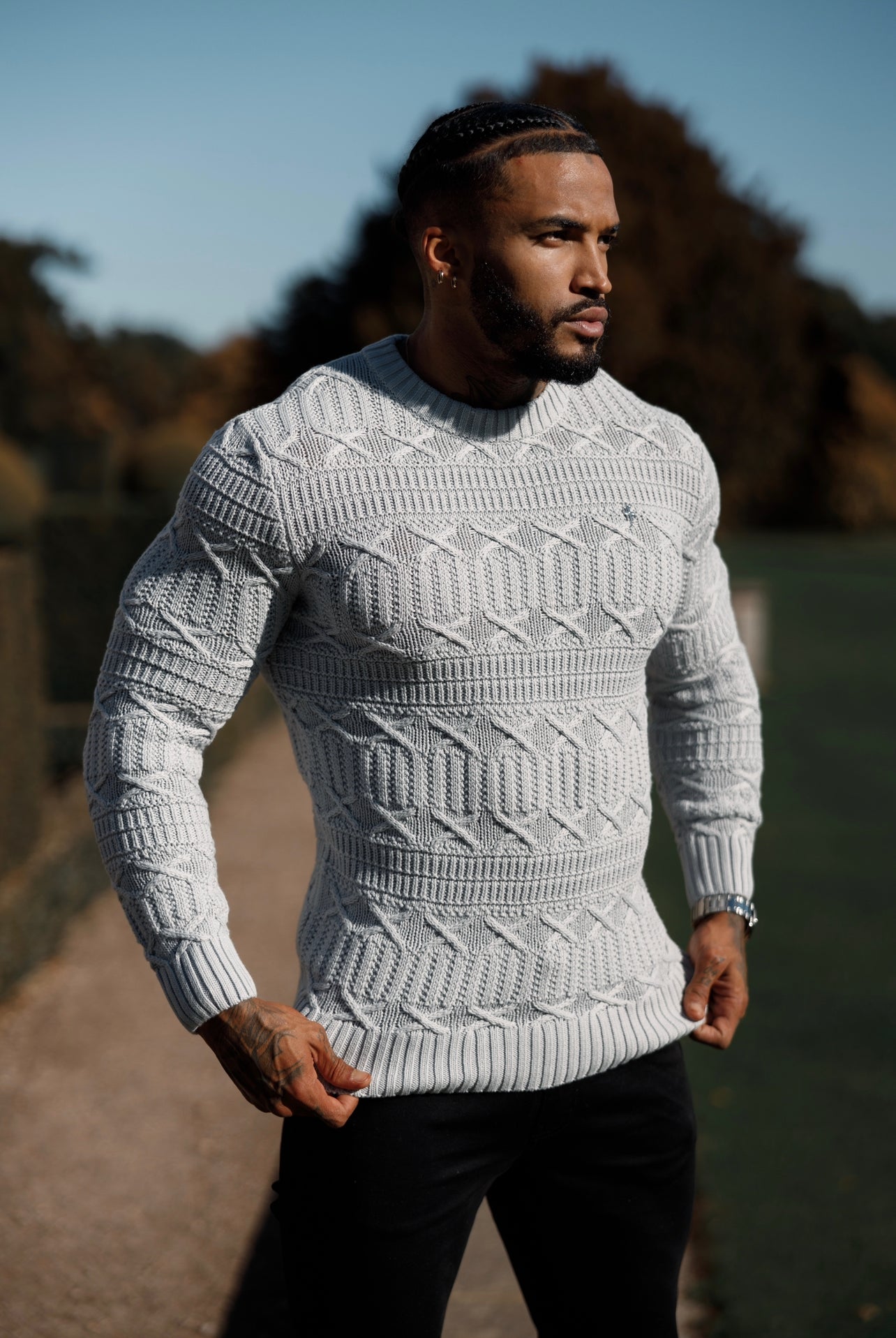 Grey Knitted Cable Link Crew Super Slim Jumper With Metal Decal - FSN072