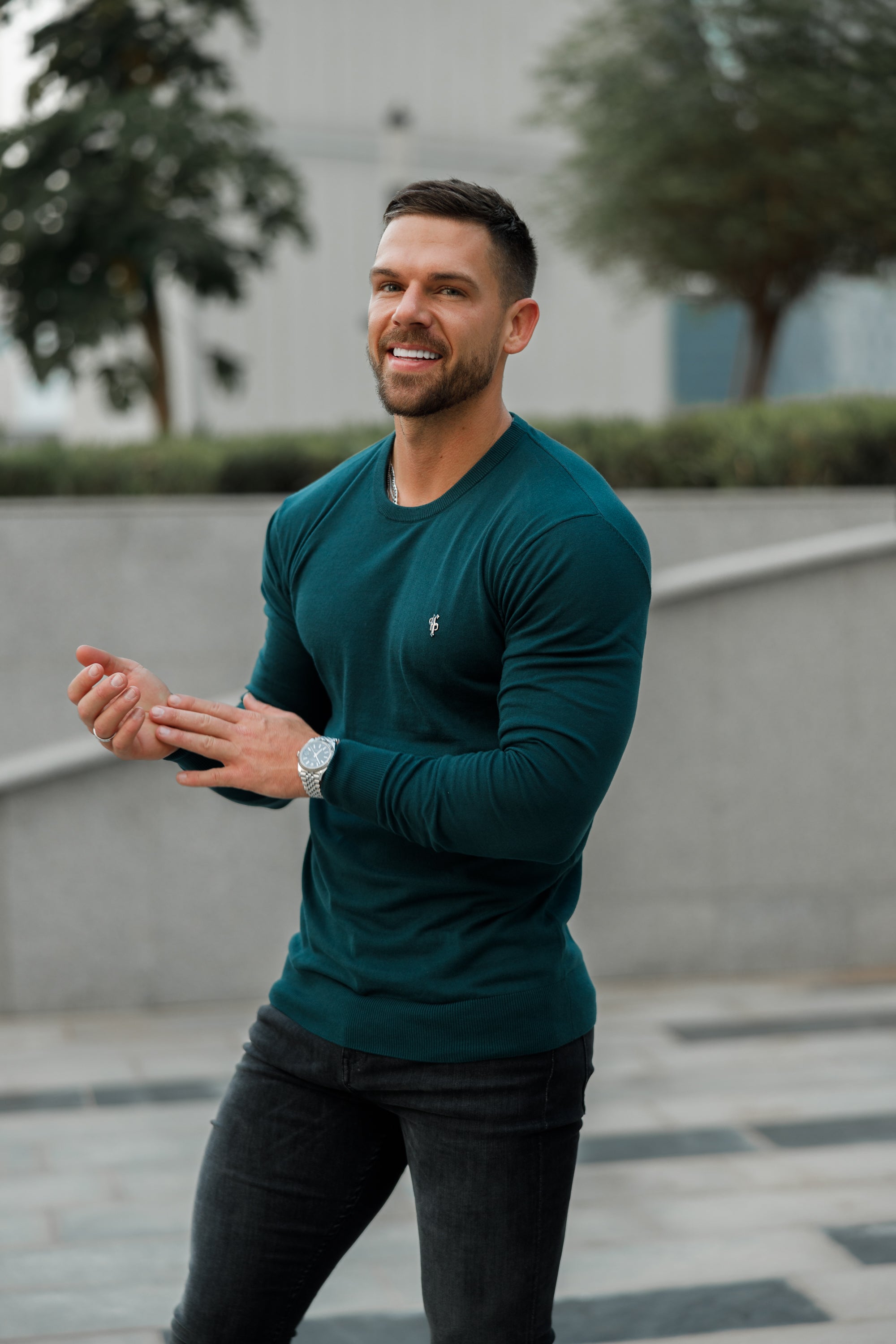 Classic Forest Green Light Weight Knitted Crew Neck with Metal Decal - FSN095