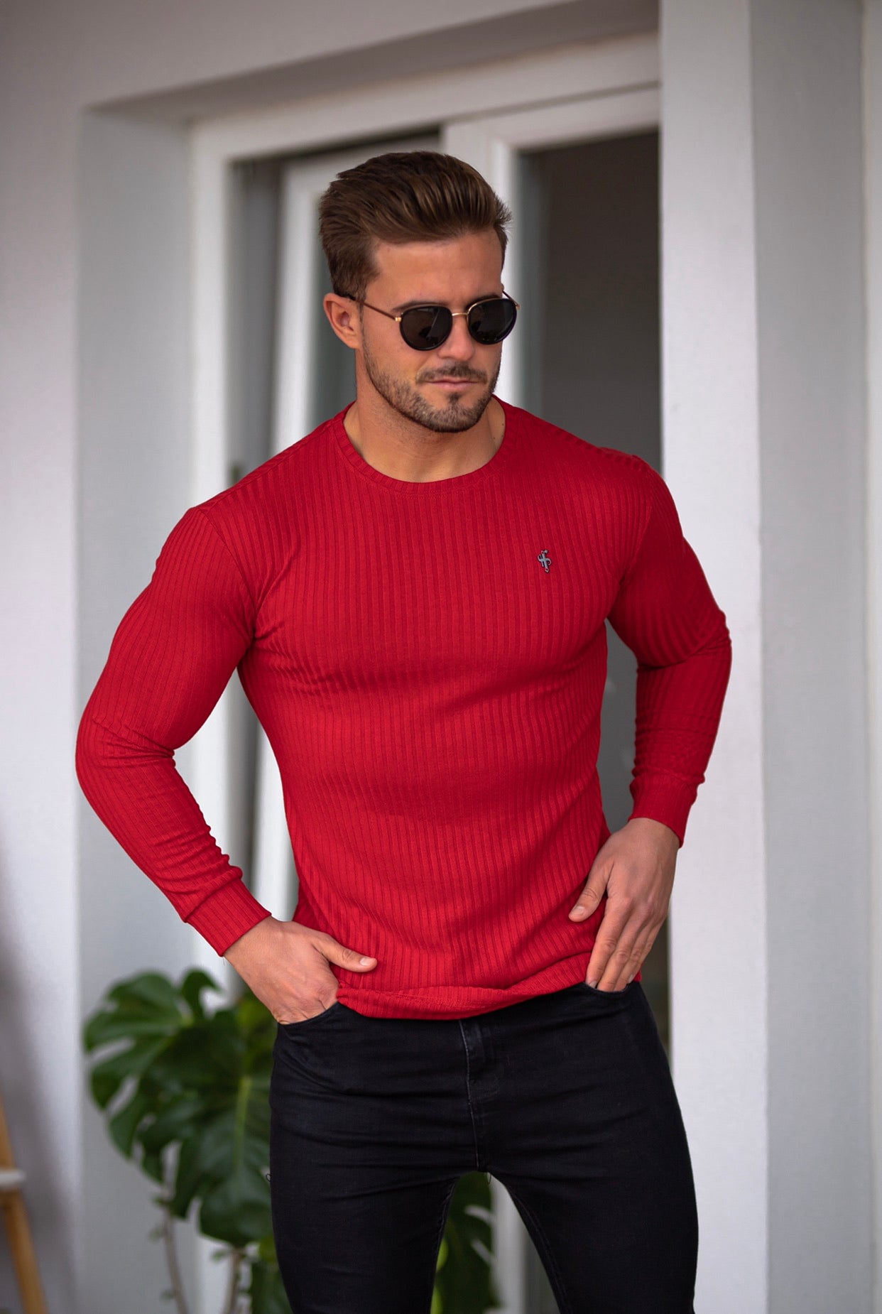 Classic Red Ribbed Knit Jumper With Black Metal Emblem - FSH613