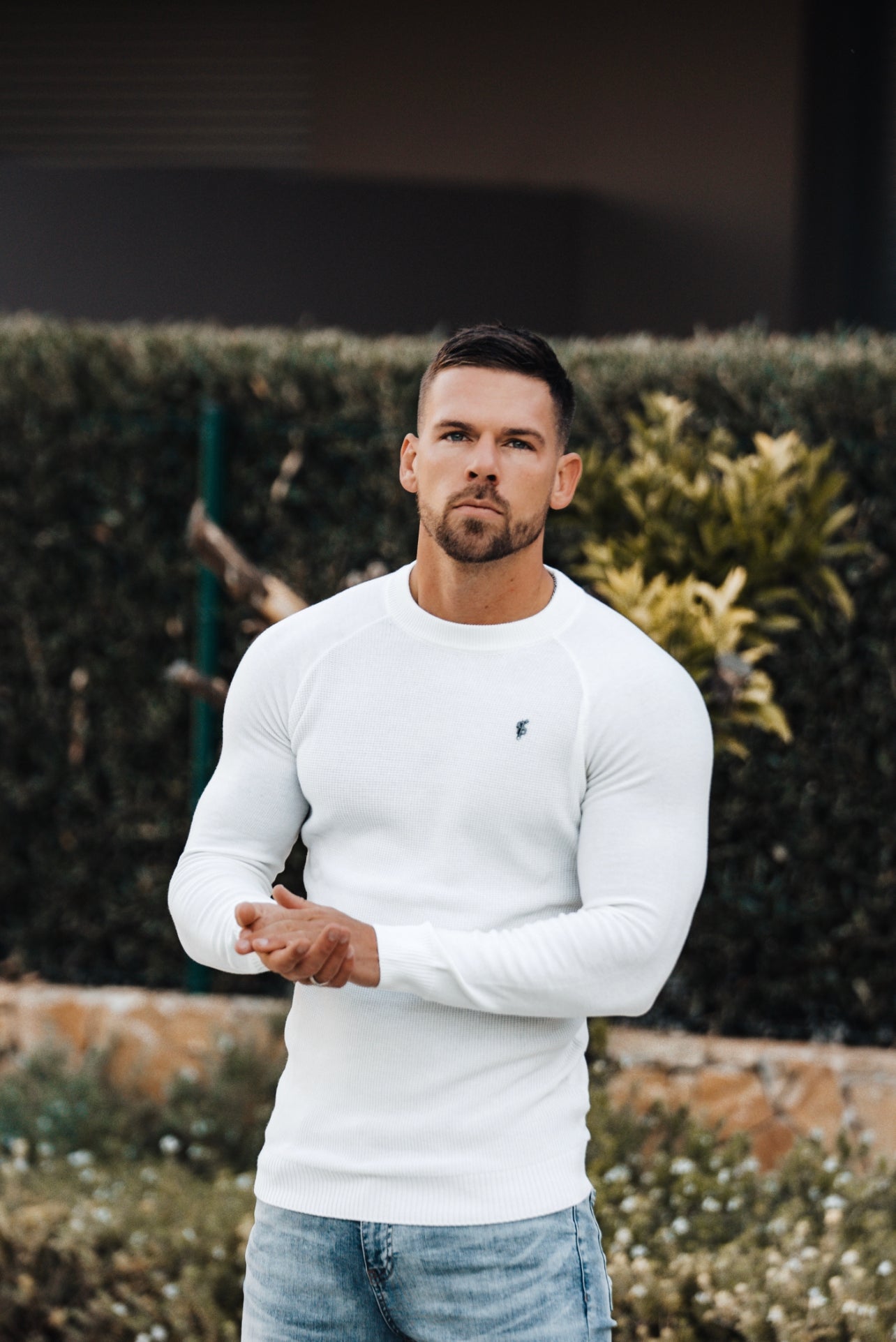 Off White Knitted Honeycomb Raglan Crew Super Slim Jumper With Metal Decal - FSN061