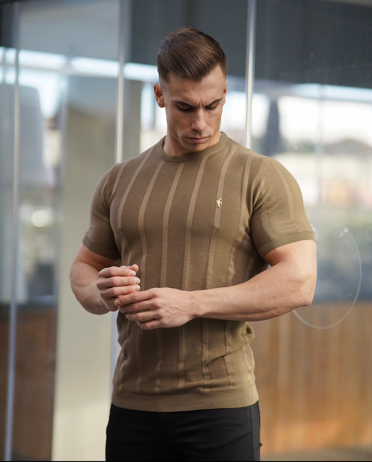 Classic Short Sleeve Olive Green Knitted Wide Rib Crew with Gold Emblem - FSH561