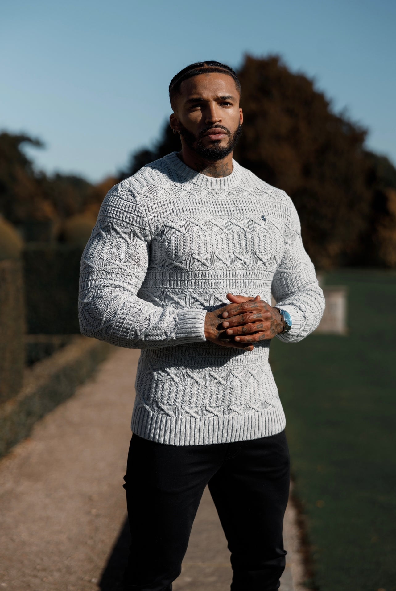 Grey Knitted Cable Link Crew Super Slim Jumper With Metal Decal - FSN072