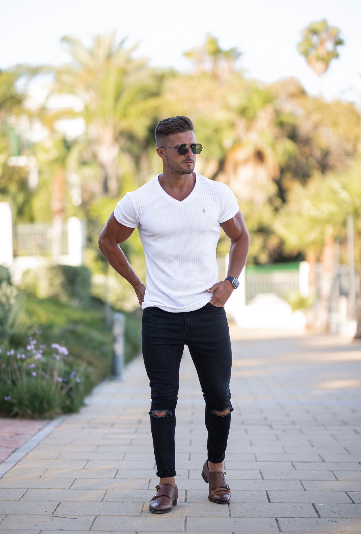 Super Slim White / Gold V Neck Ribbed Crew - FSH498