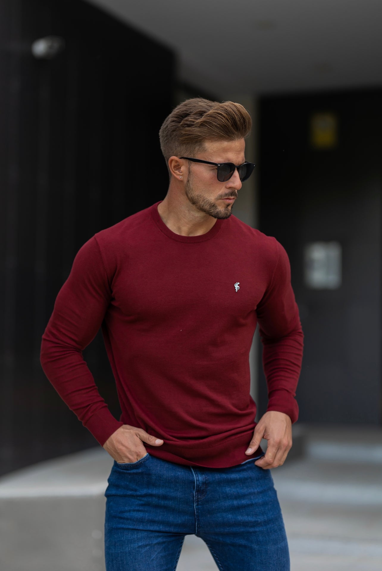Classic Burgundy Light Weight Knitted Crew Neck with Metal Decal - FSN097