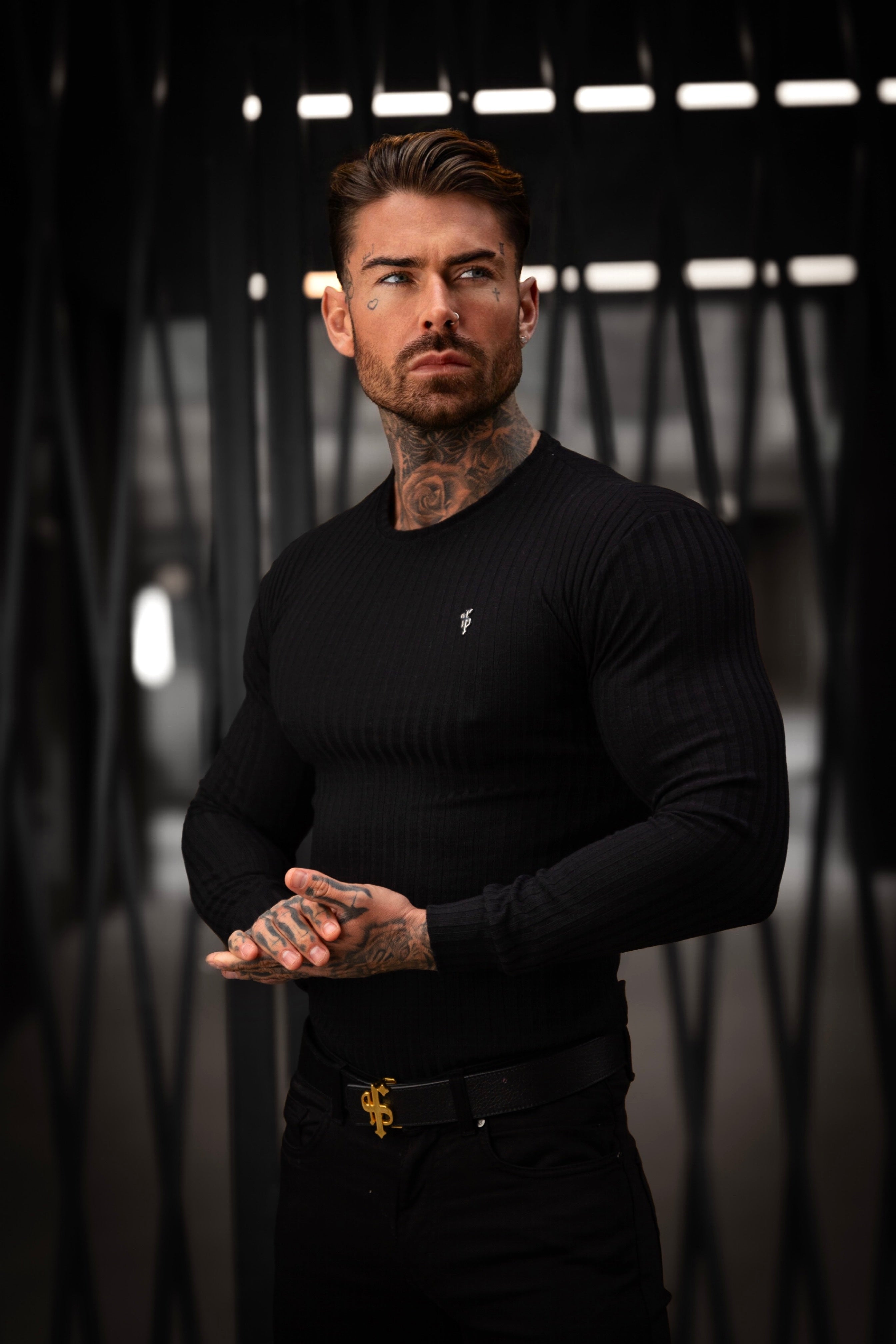 Classic Black Ribbed Knit Jumper With Silver Metal Emblem - FSH941