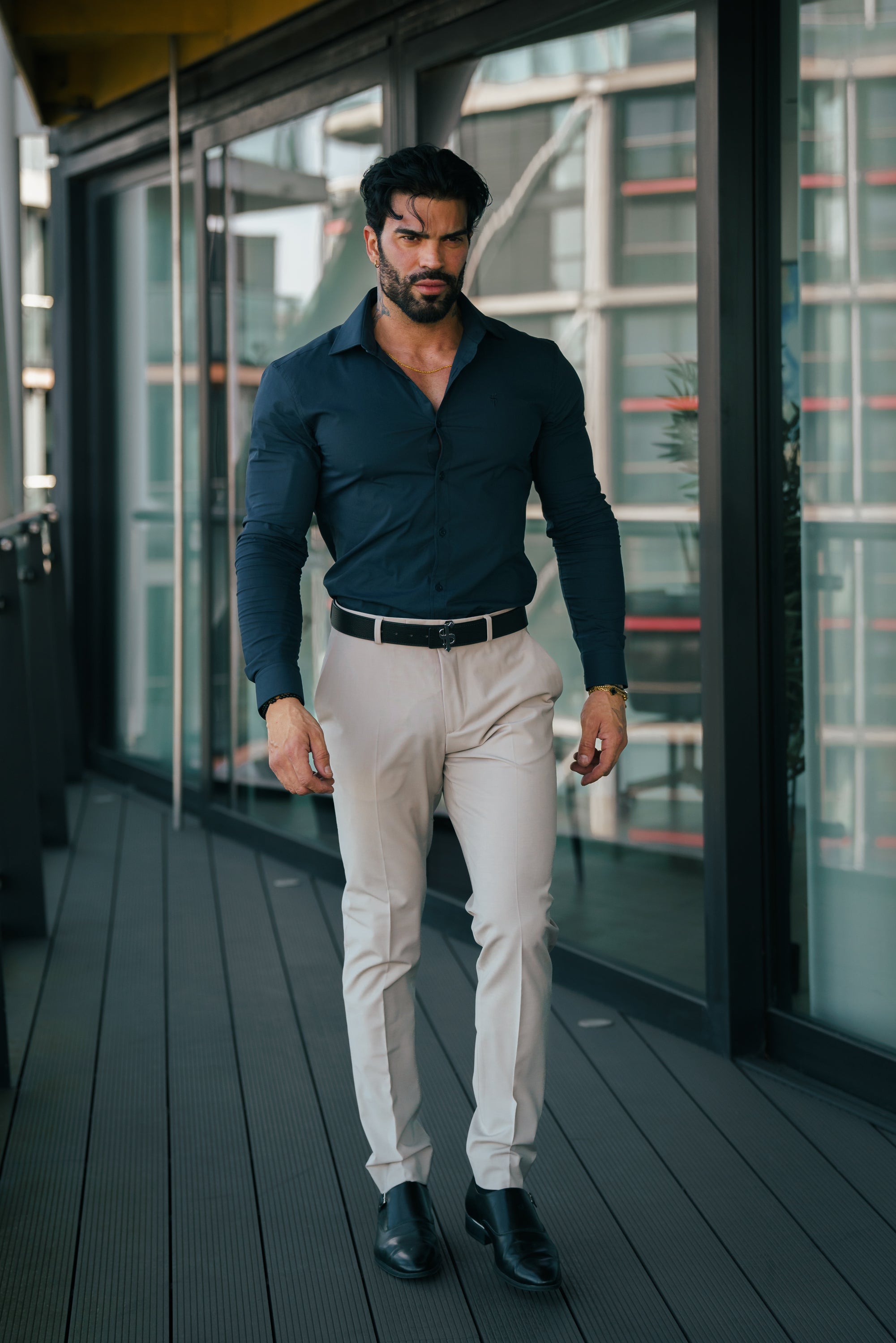 Muscle Fit Advanced Stretch Navy with Cutaway Collar  - FS1168