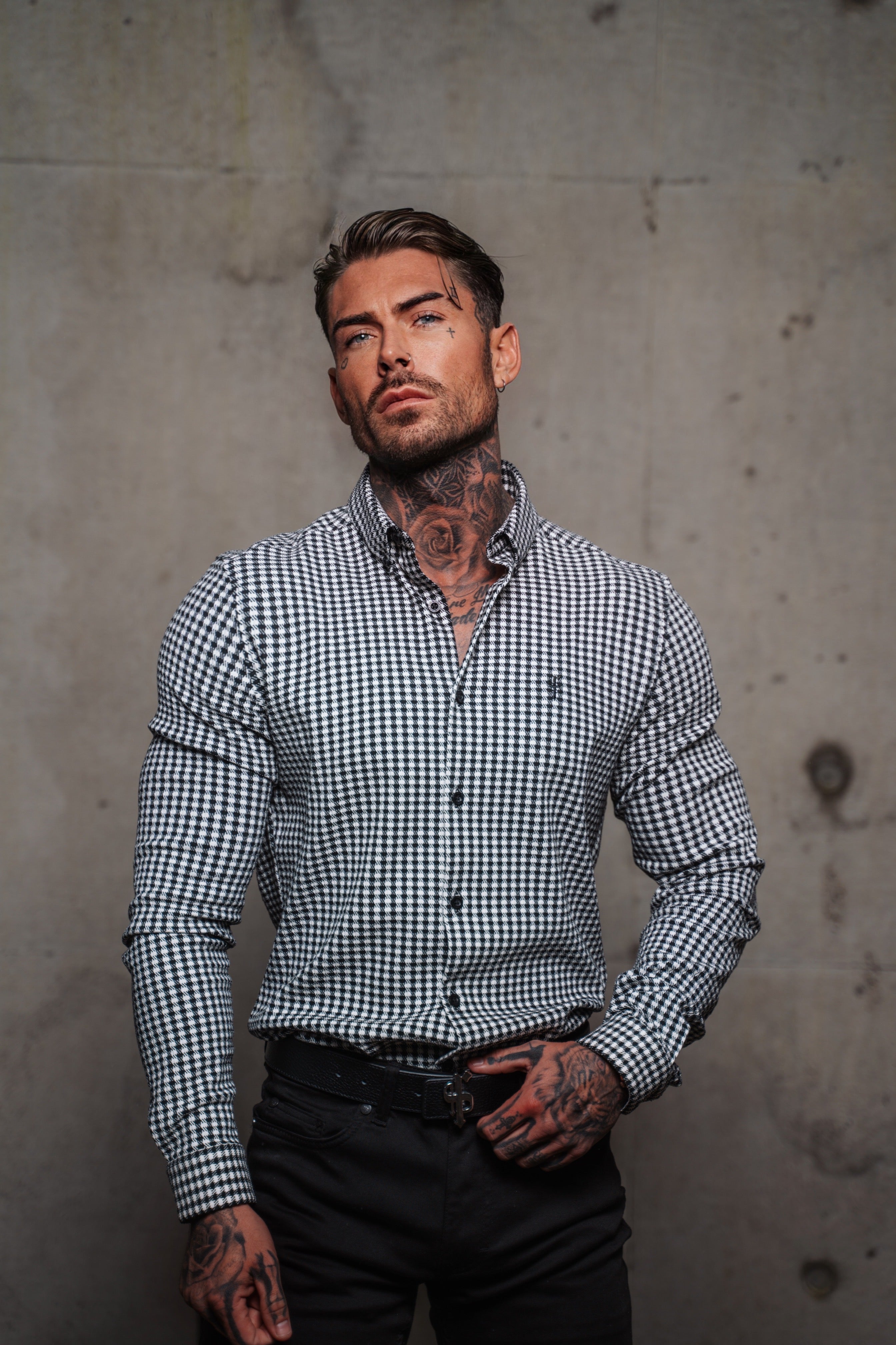 Classic Black / White Woven Dogtooth Check Long Sleeve with Button Down Collar - FS987