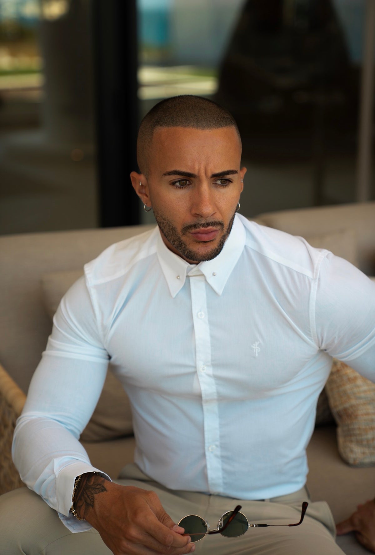 Muscle Fit Advanced Stretch White Shirt with Silver Pin Collar - FS1252