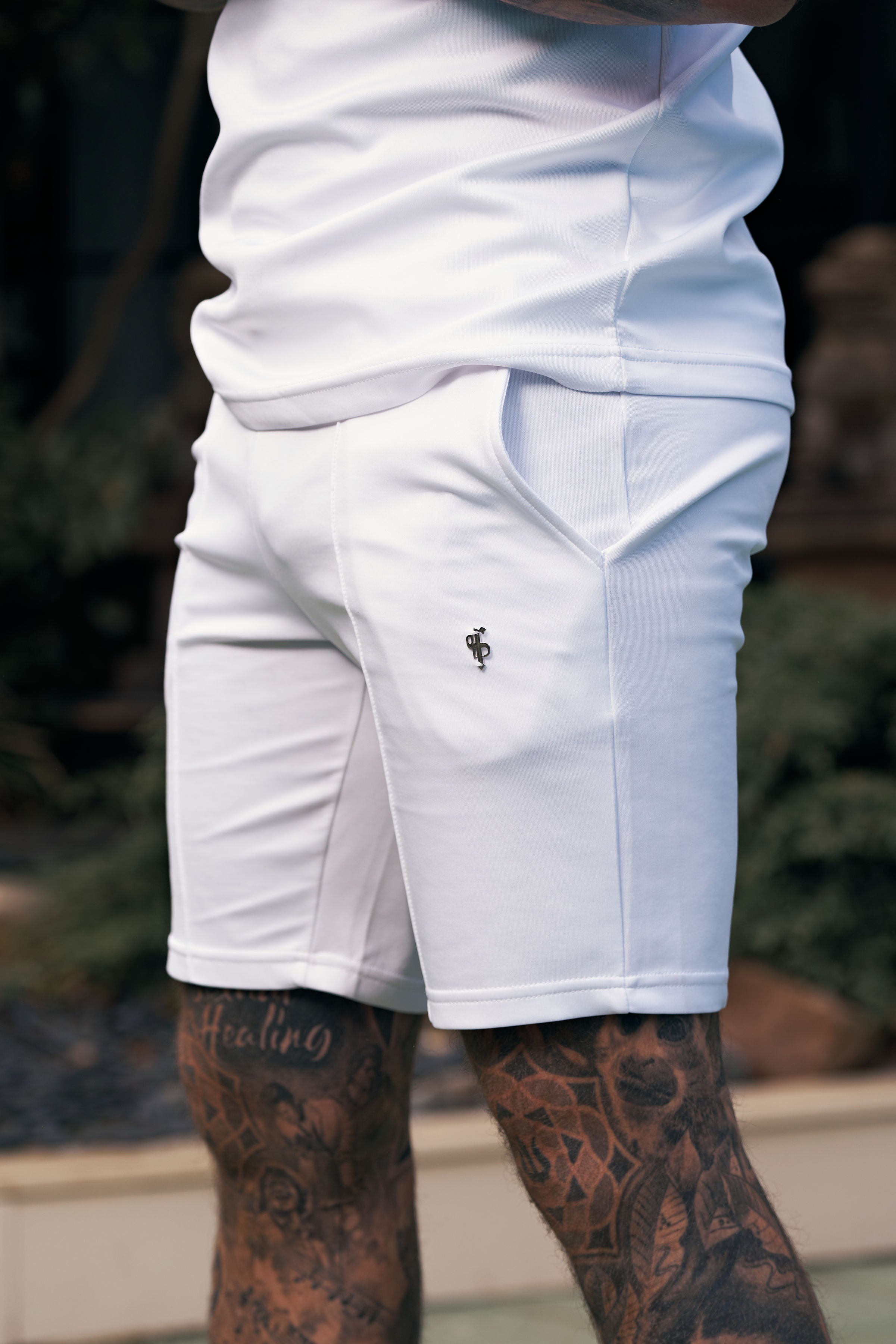 Scuba White / Silver Elasticated Drawstring Pintuck Shorts - FSH1042