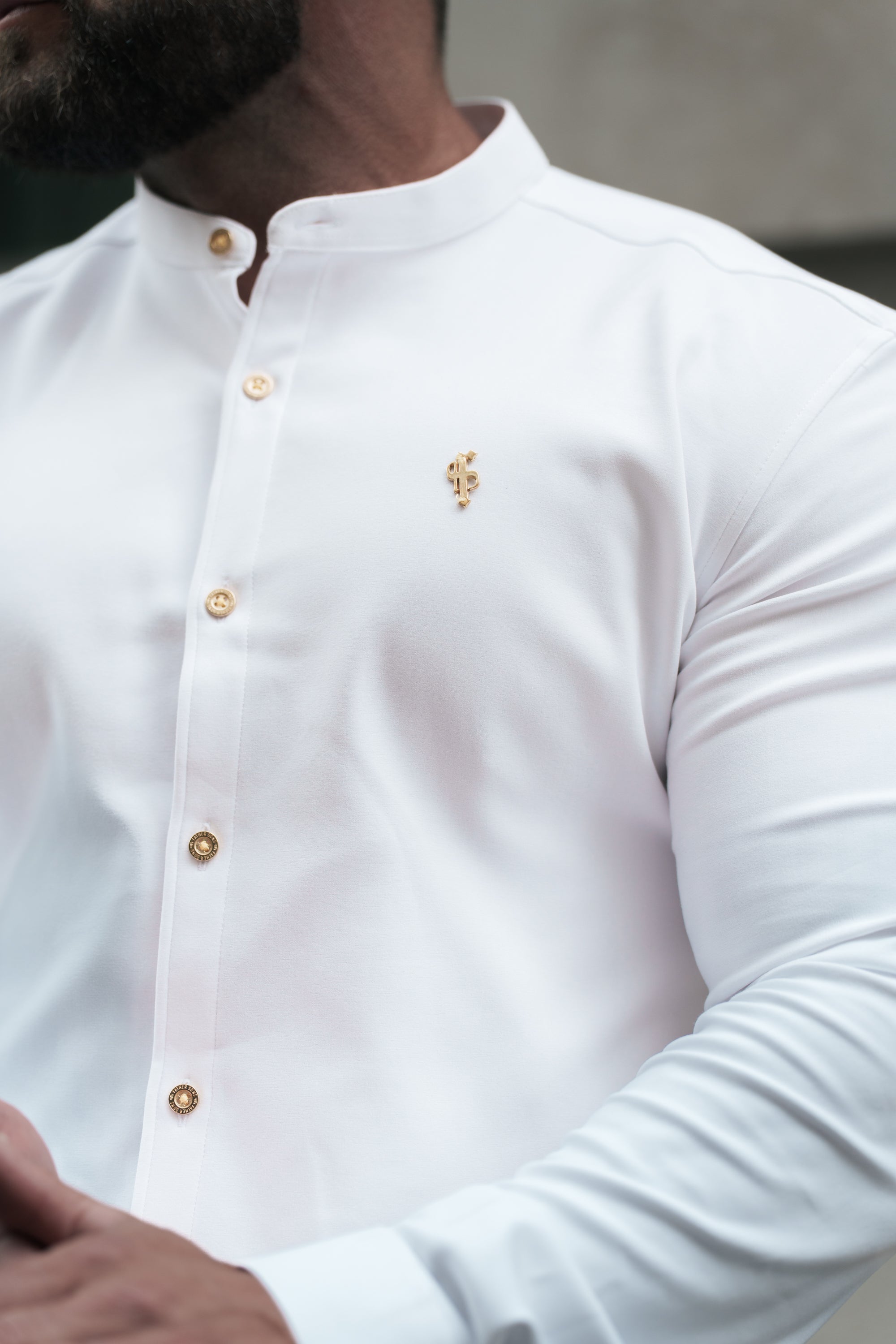 Super Slim Scuba White / Gold Long Sleeve Stretch with Grandad Collar - FS1193