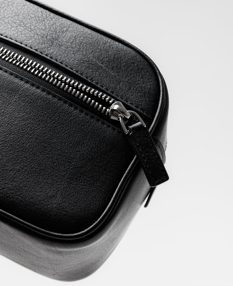 Father Sons Black Leather Wash Bag - FSH1392