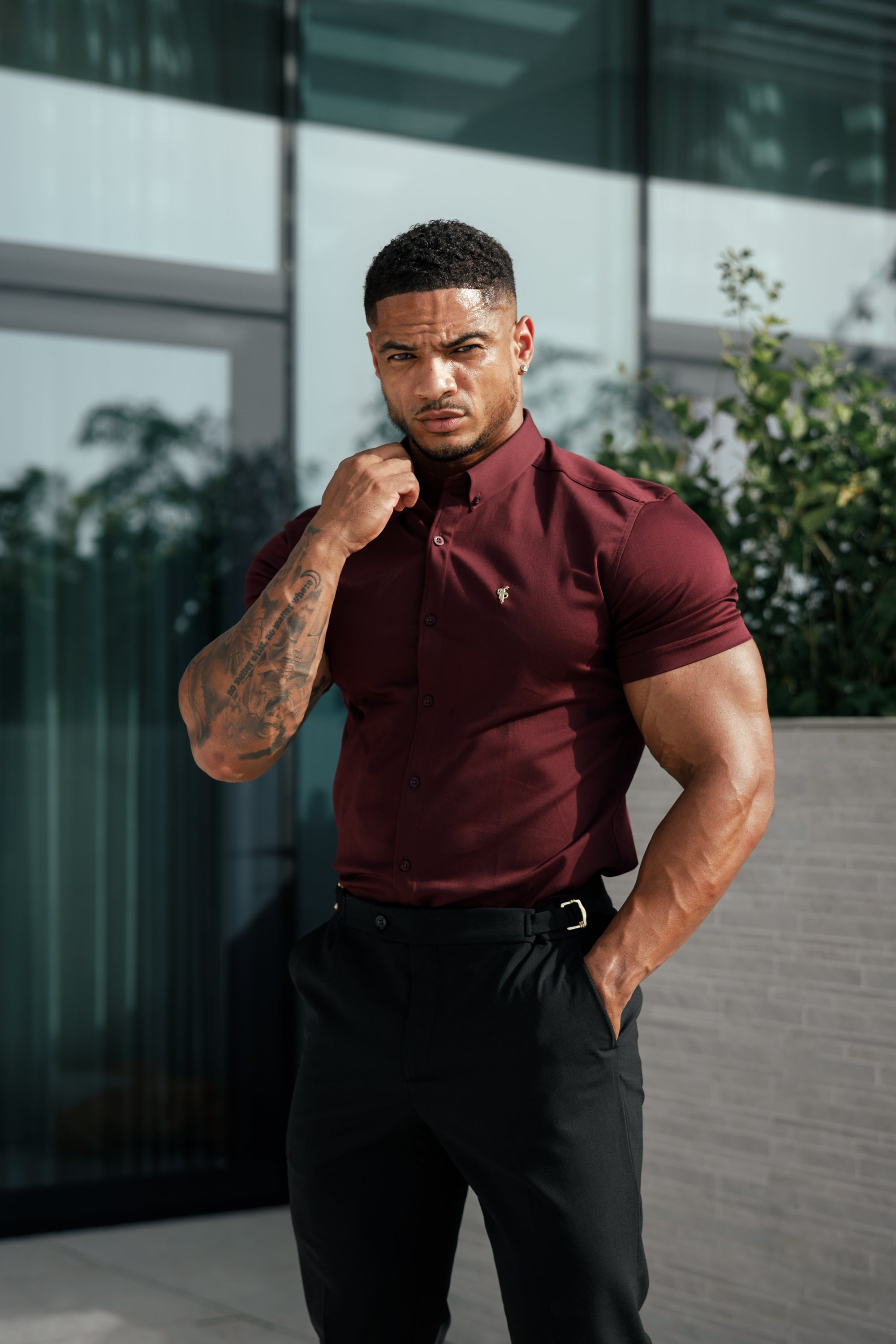 Super Slim Stretch Burgundy Denim Short Sleeve with Gold Metal Decal and Button Down Collar - FS1045