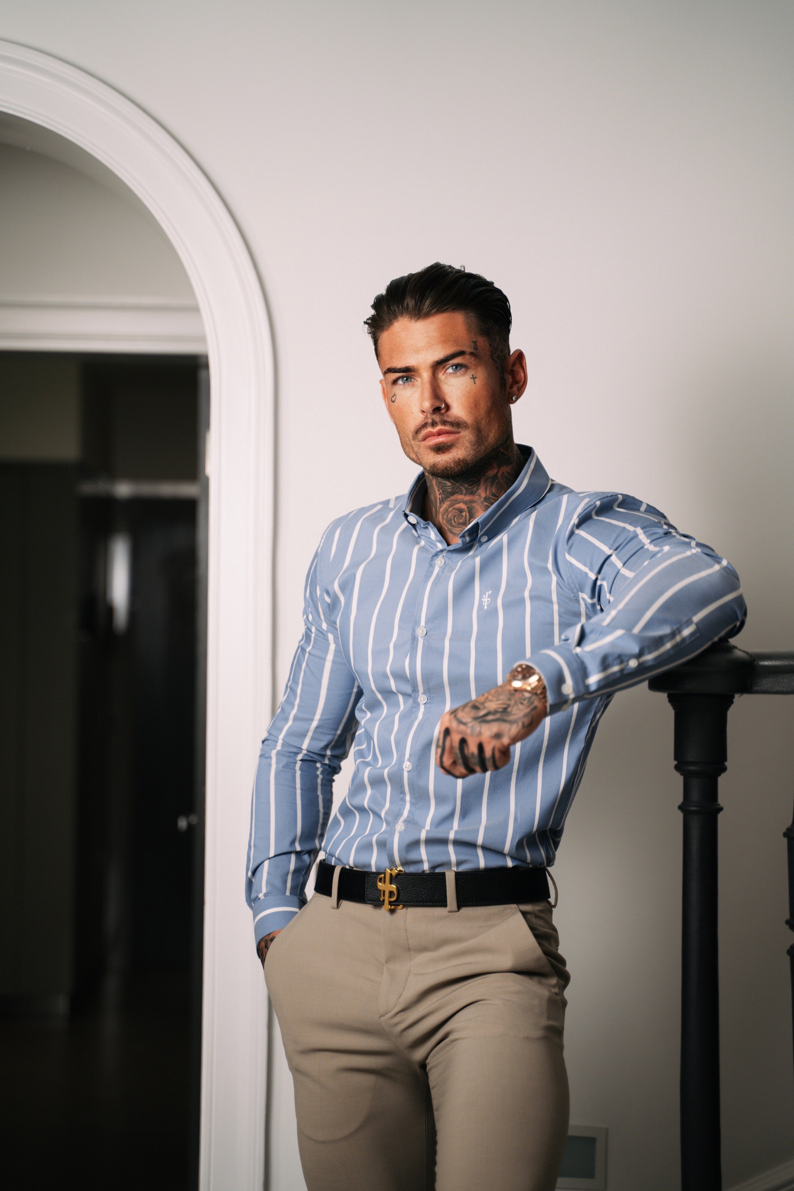 Classic Mid Blue and White Large Woven Stripe Long Sleeve - FS979