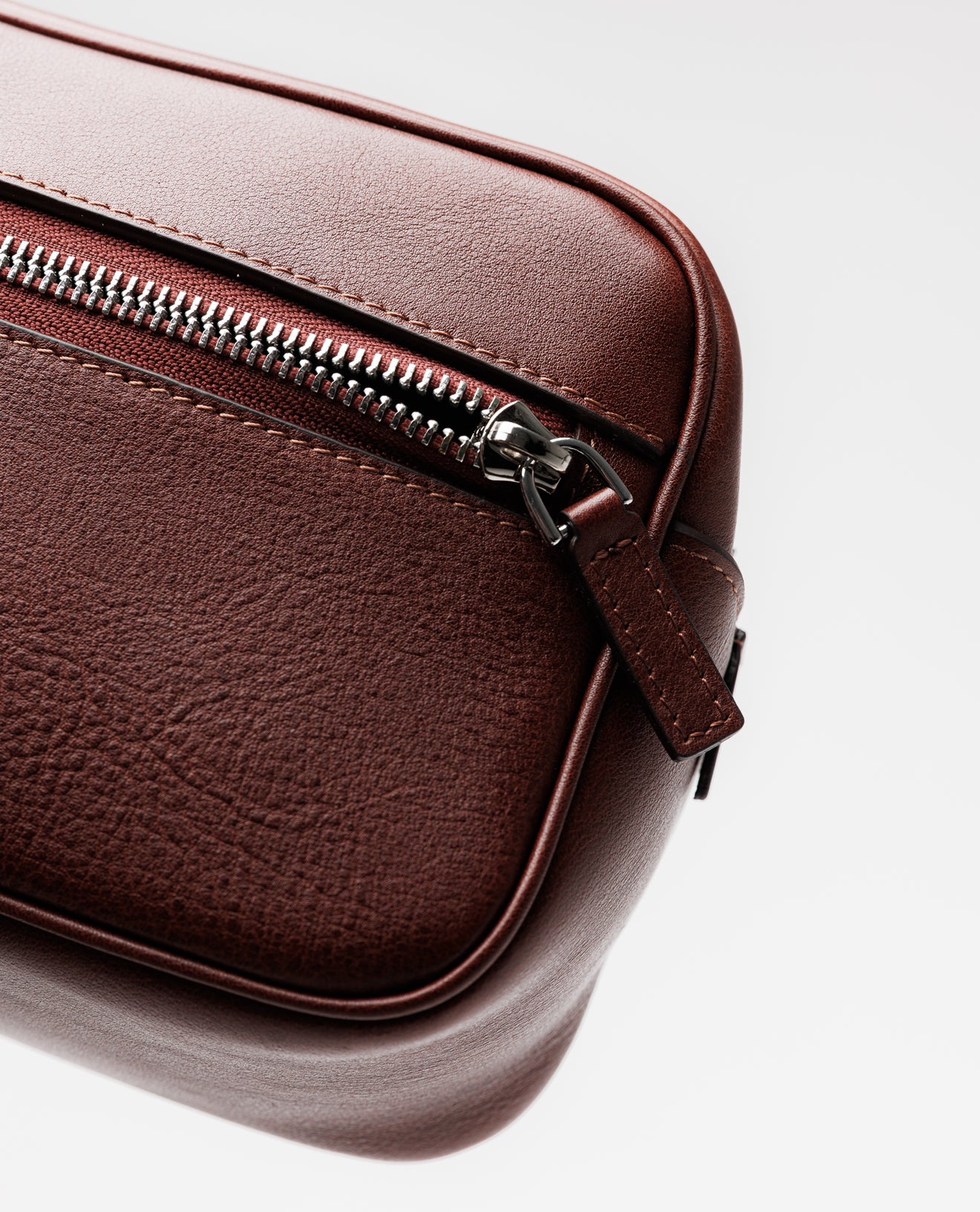 Dark Tan Leather Wash Bag - FSH1393