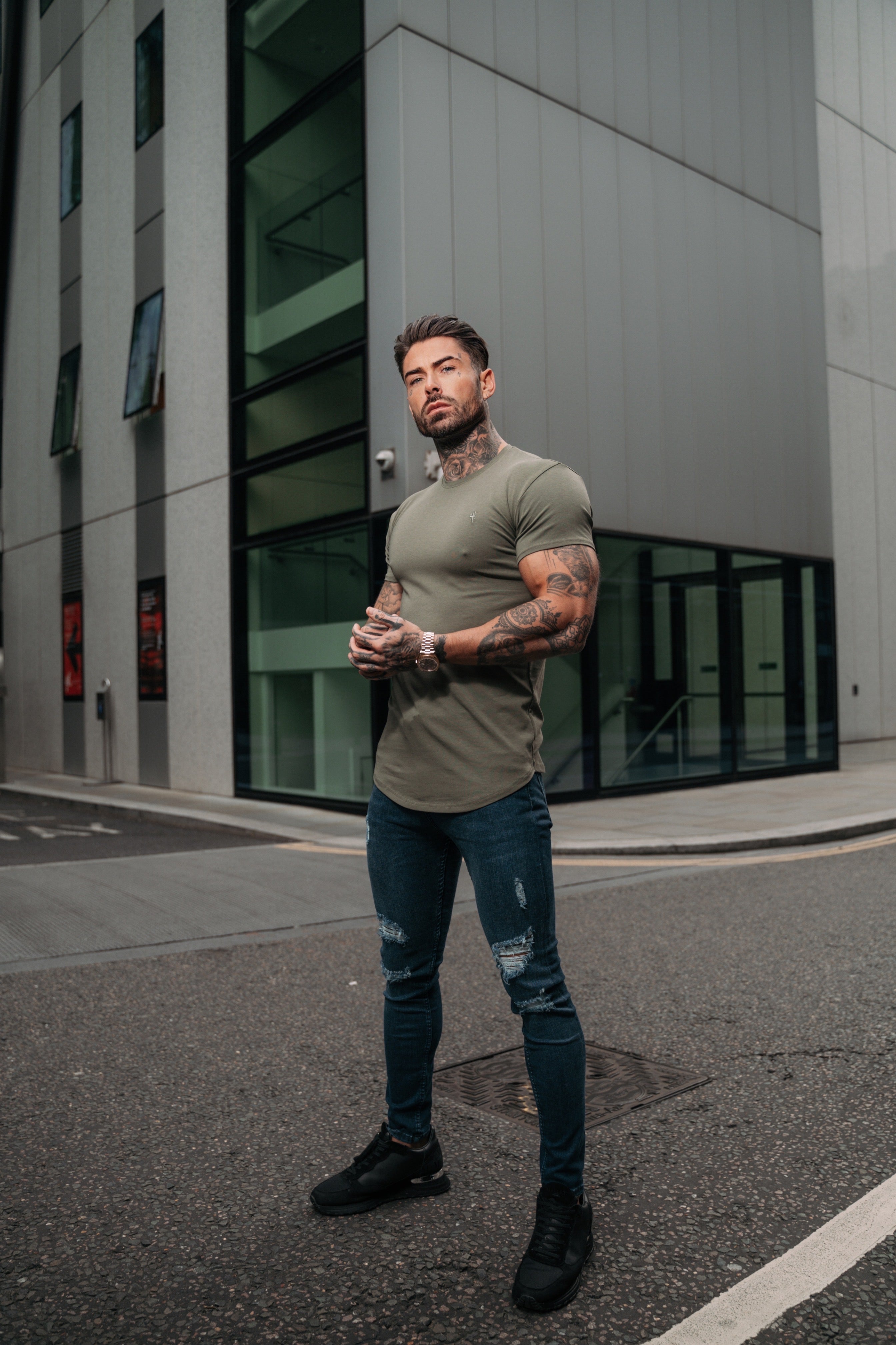 Classic Khaki Tonal Curved Hem Crew T Shirt - FSH928