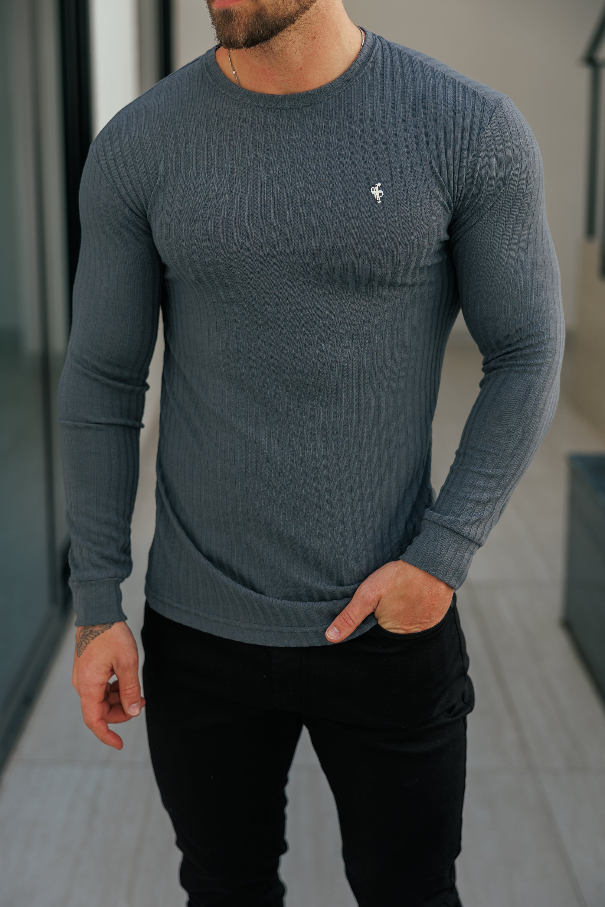 Super Slim Charcoal Ribbed Knit Jumper With Silver Metal Emblem - FSH947