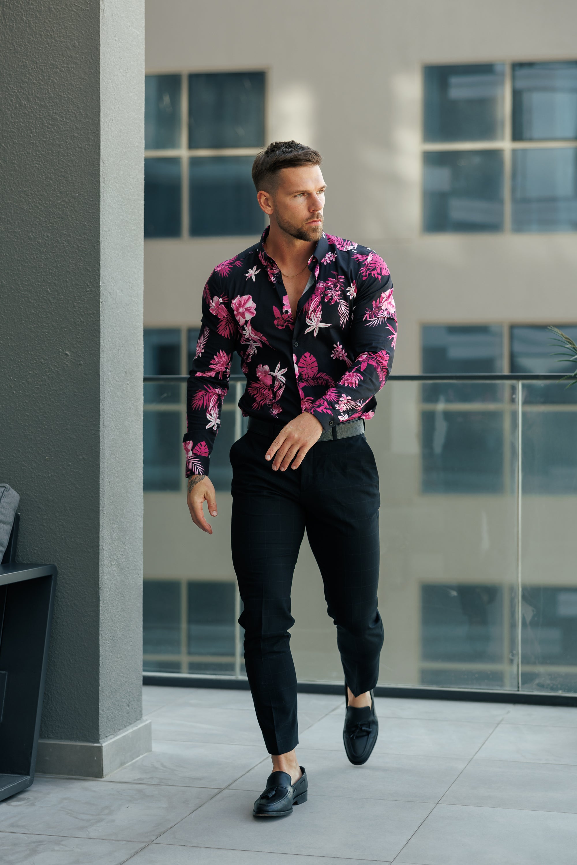 Classic Stretch LS Black / Bright Pink Floral Print Button Down Collar - FS1153