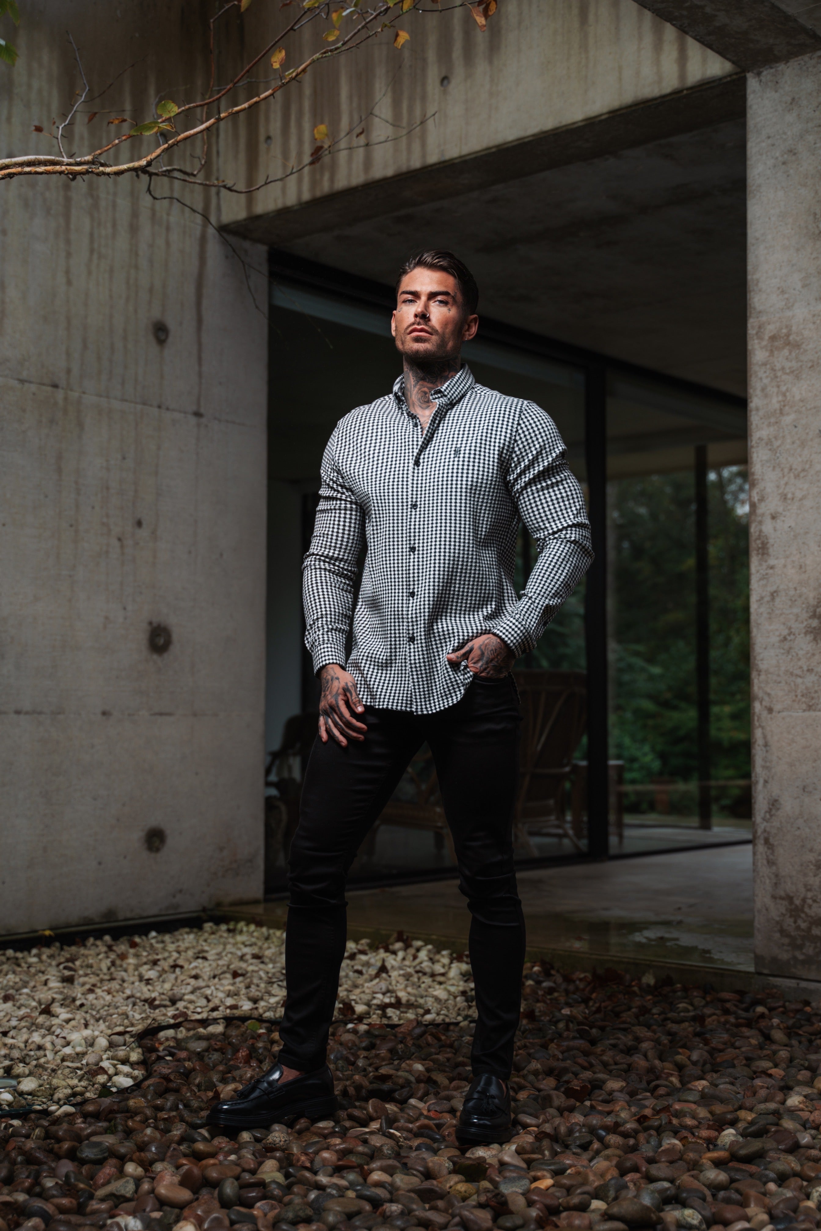 Classic Black / White Woven Dogtooth Check Long Sleeve with Button Down Collar - FS987