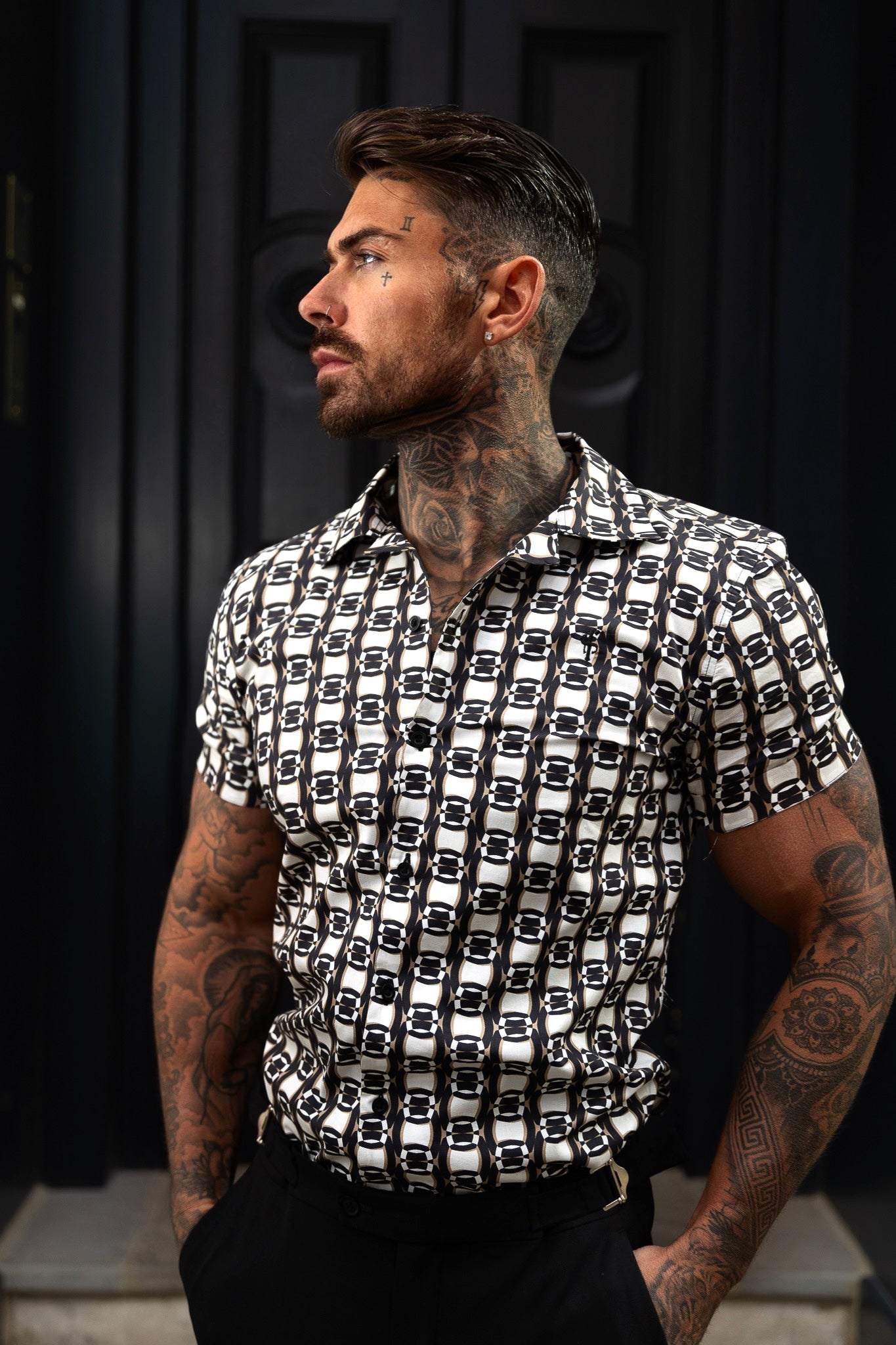Hawaiian Boxy Black / Cream / Taupe Link Print with Revere Collar Short Sleeve - FS996