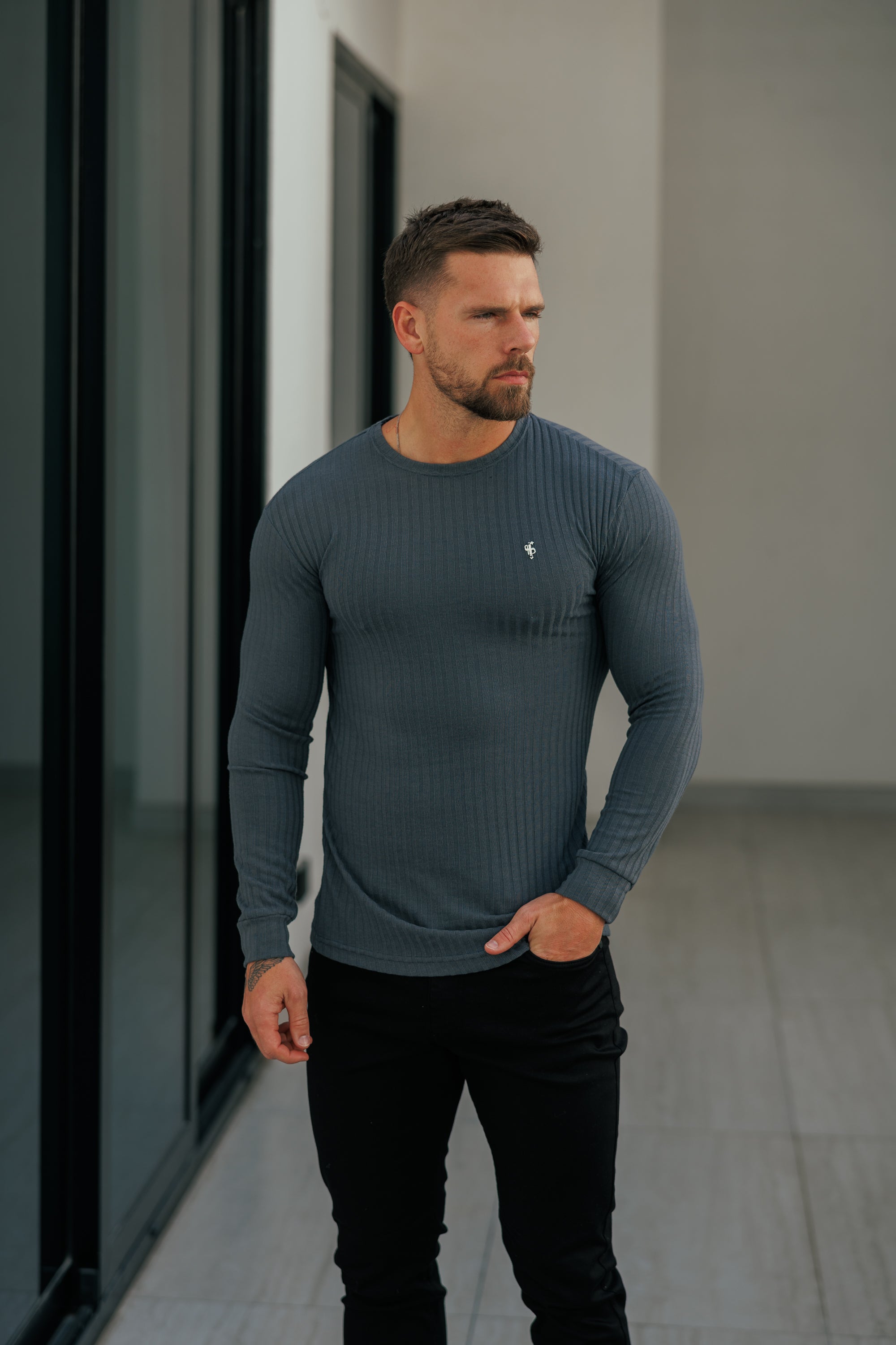 Super Slim Charcoal Ribbed Knit Jumper With Silver Metal Emblem - FSH947