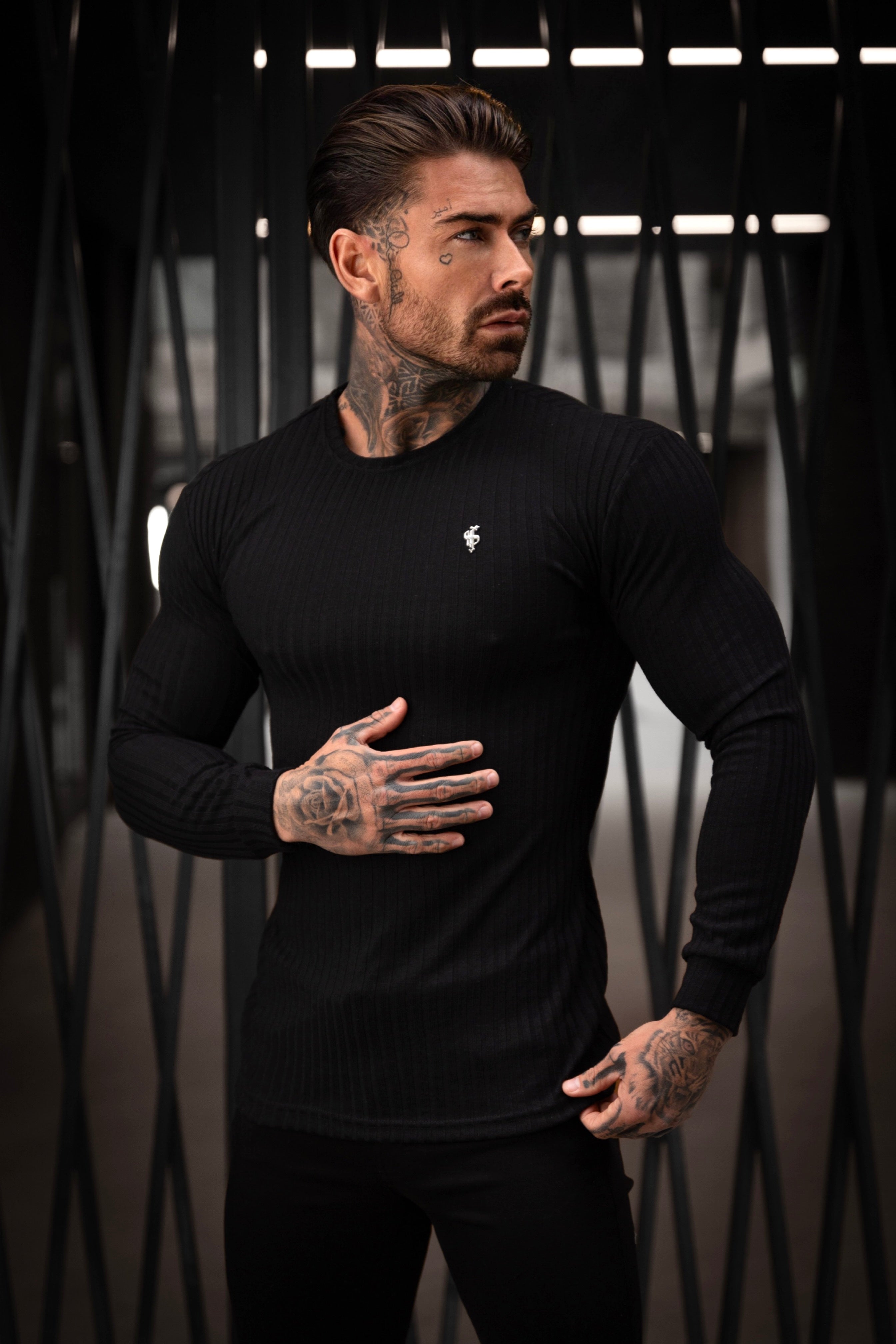 Classic Black Ribbed Knit Jumper With Silver Metal Emblem - FSH941