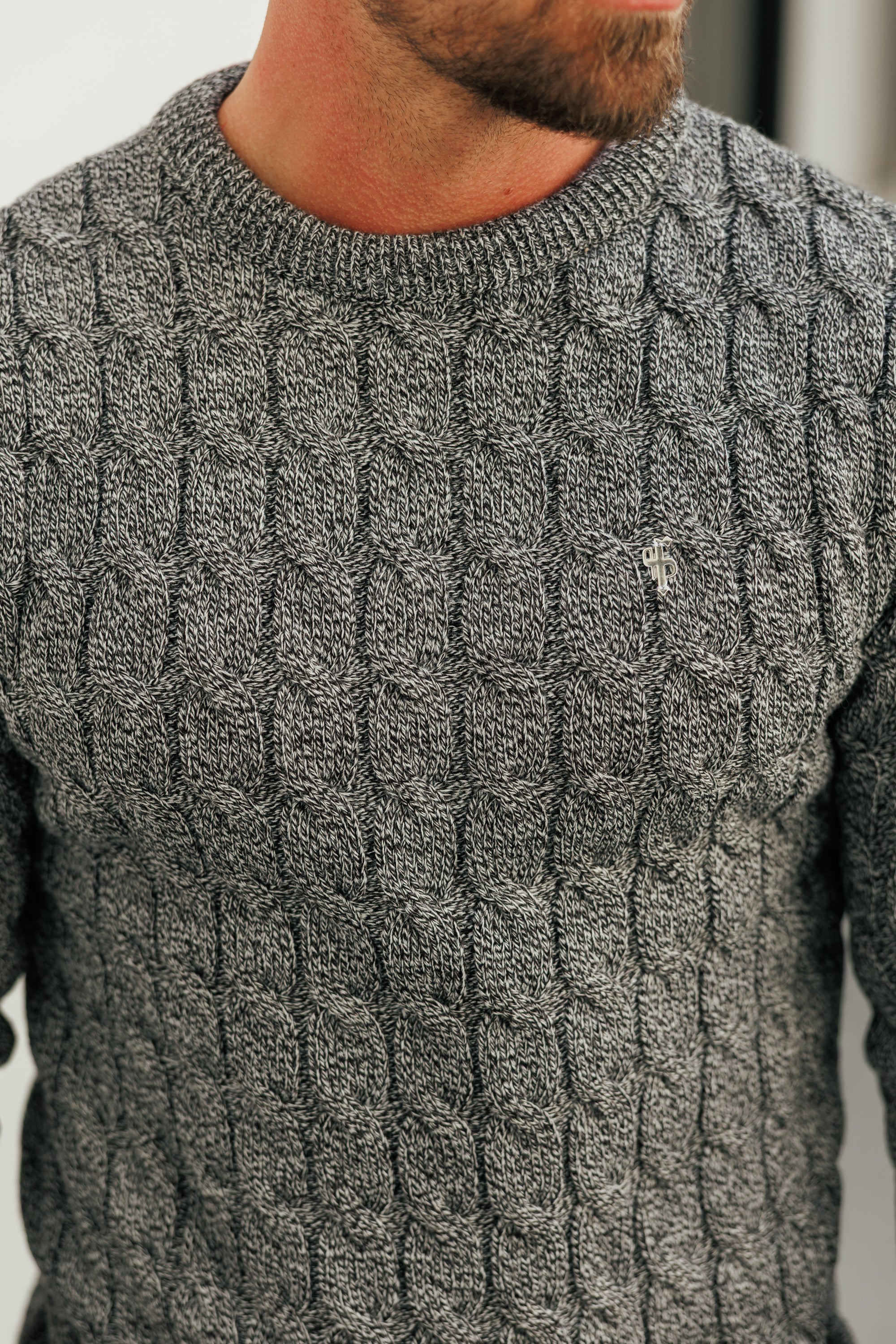 Link Weave Knit Black/ White Two Tone Crew Neck Jumper - FSJ132
