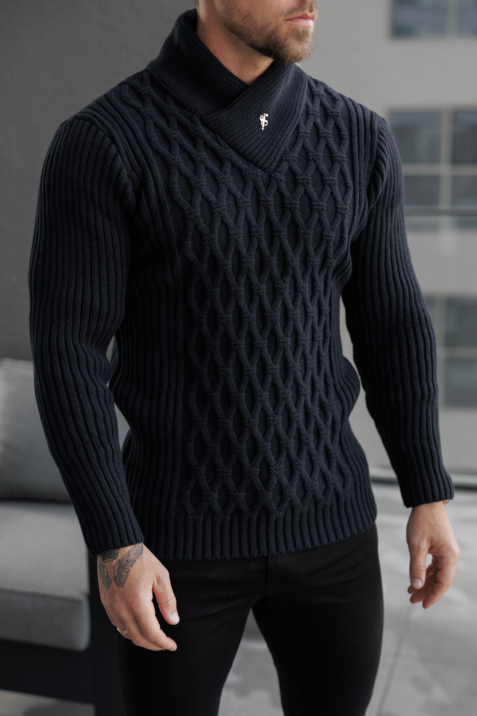 Chunky Cable Knit Black Jumper - FSJ002