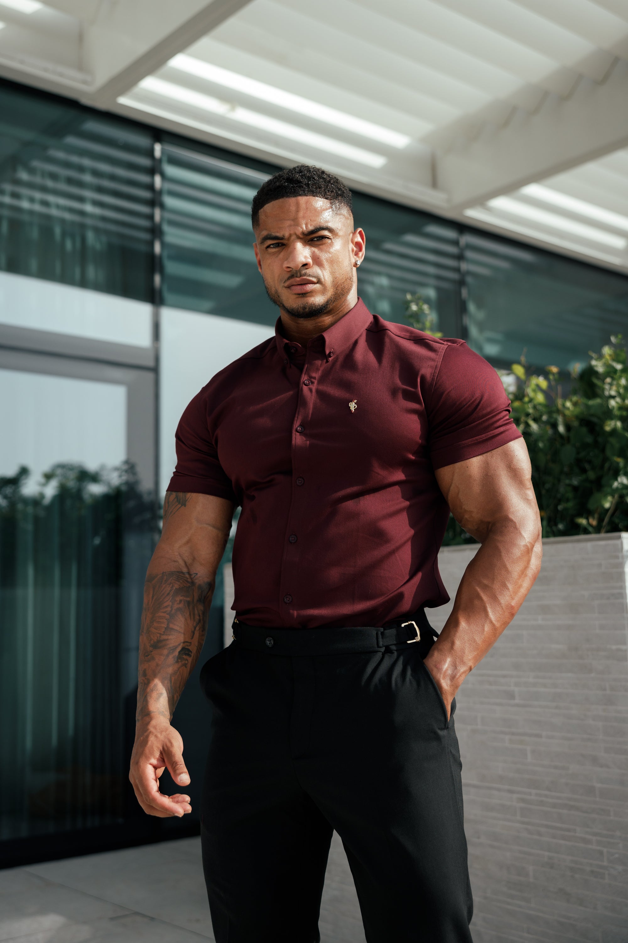 Super Slim Stretch Burgundy Denim Short Sleeve with Gold Metal Decal and Button Down Collar - FS1045