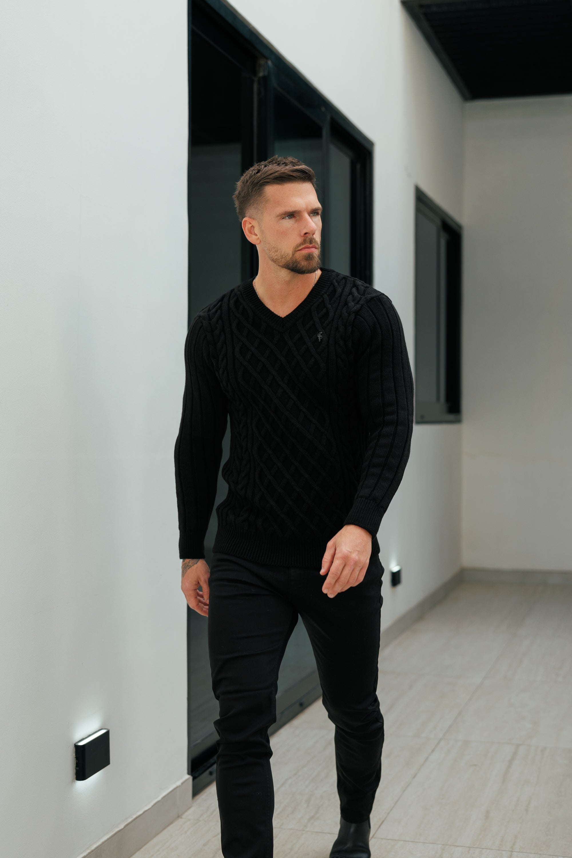 Diamond Black V Neck Jumper - FSJ152