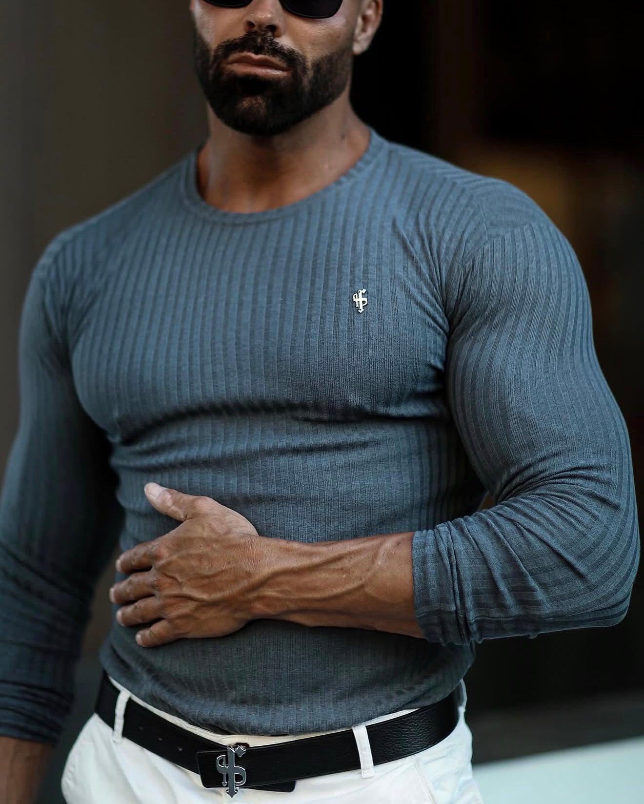 Super Slim Charcoal Ribbed Knit Jumper With Silver Metal Emblem - FSH947
